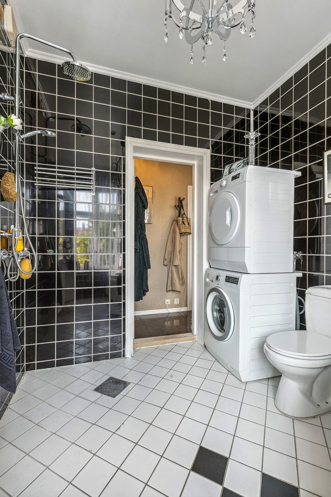 Opplegg for vaskemaskin og tørketrommel Galleribilde