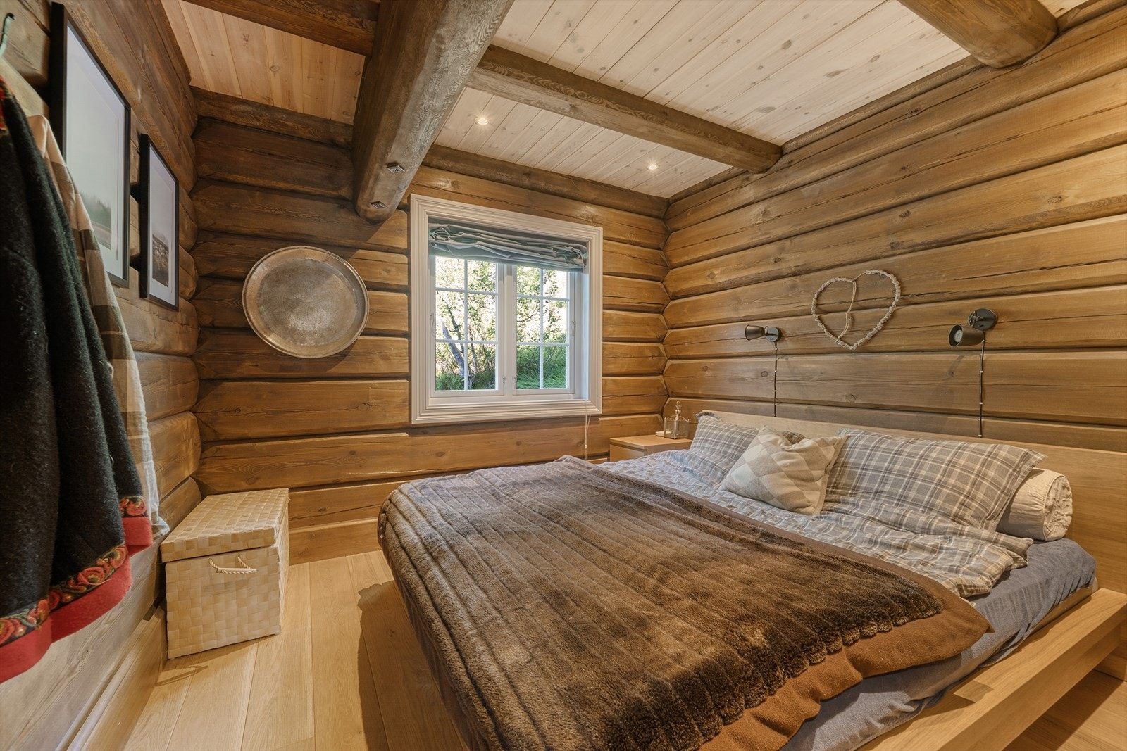 Soverom hovedhytten Galleribilde