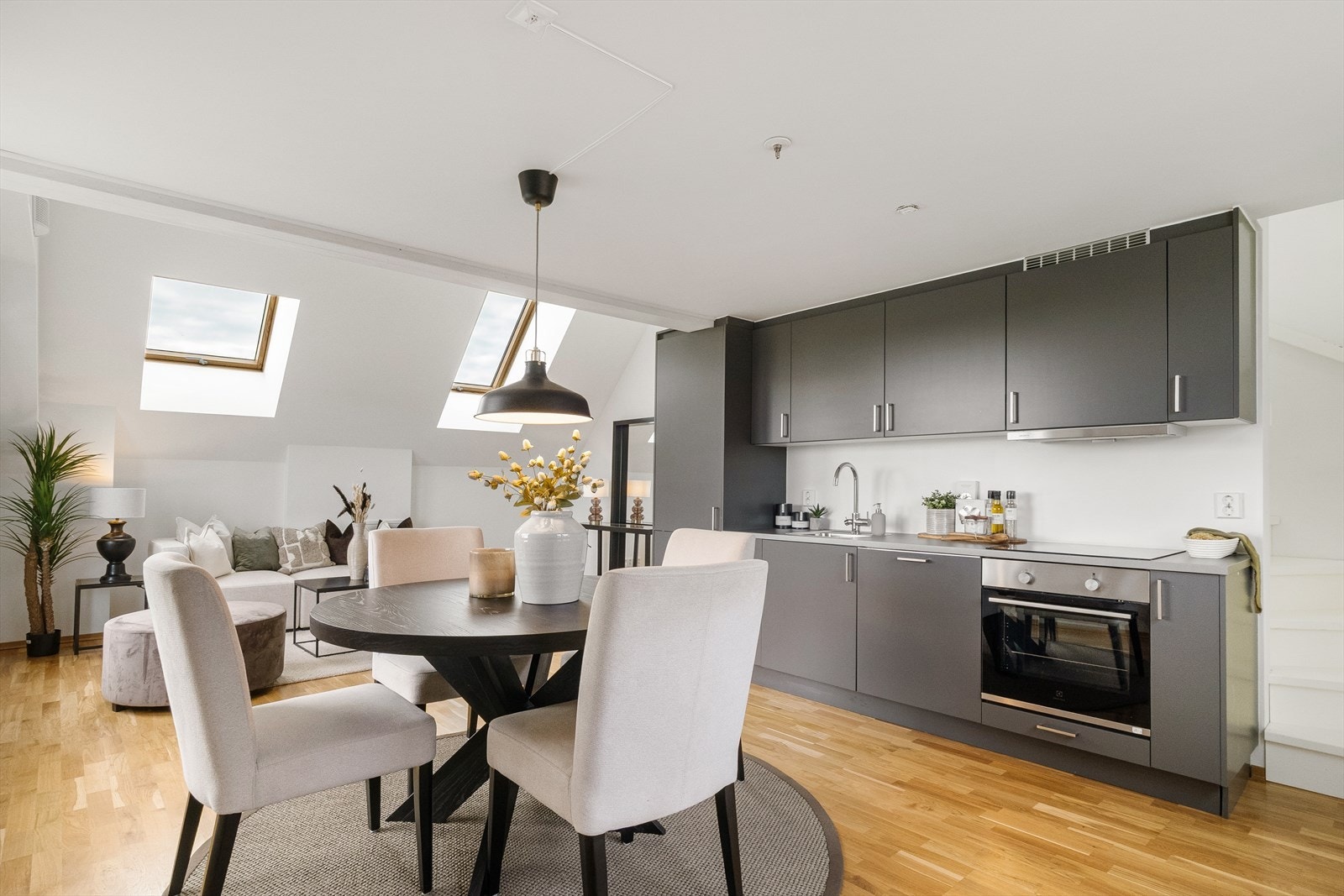 Moderne og sentrumsnær leilighet! Galleribilde