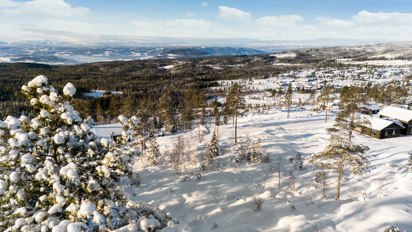 Området er familievennlig og svært populært blant både fastboende og hyttefolk. Galleribilde