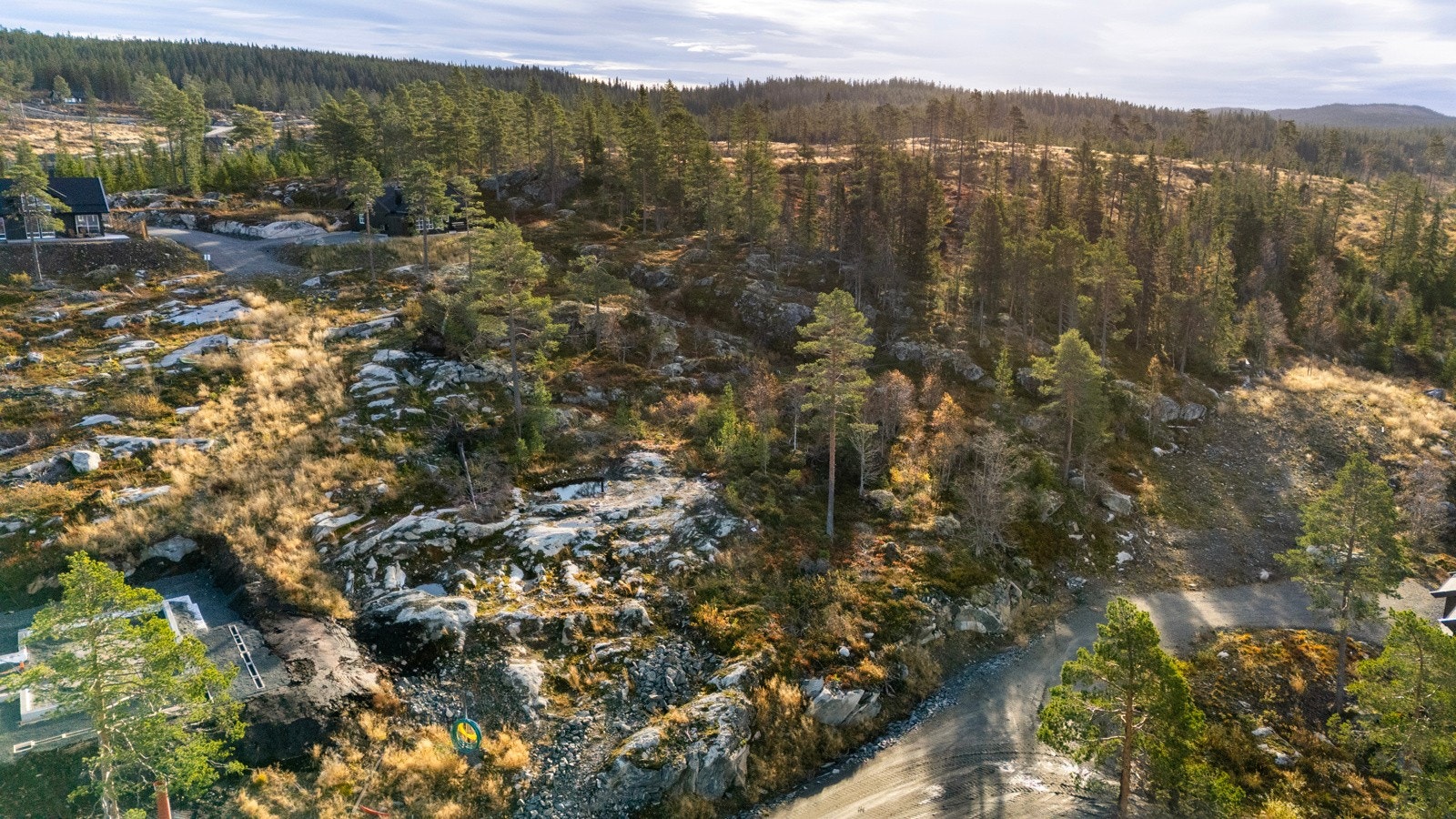 Tomt på 932 kvm med solrik og usjenert beliggenhet på Lygna. Galleribilde