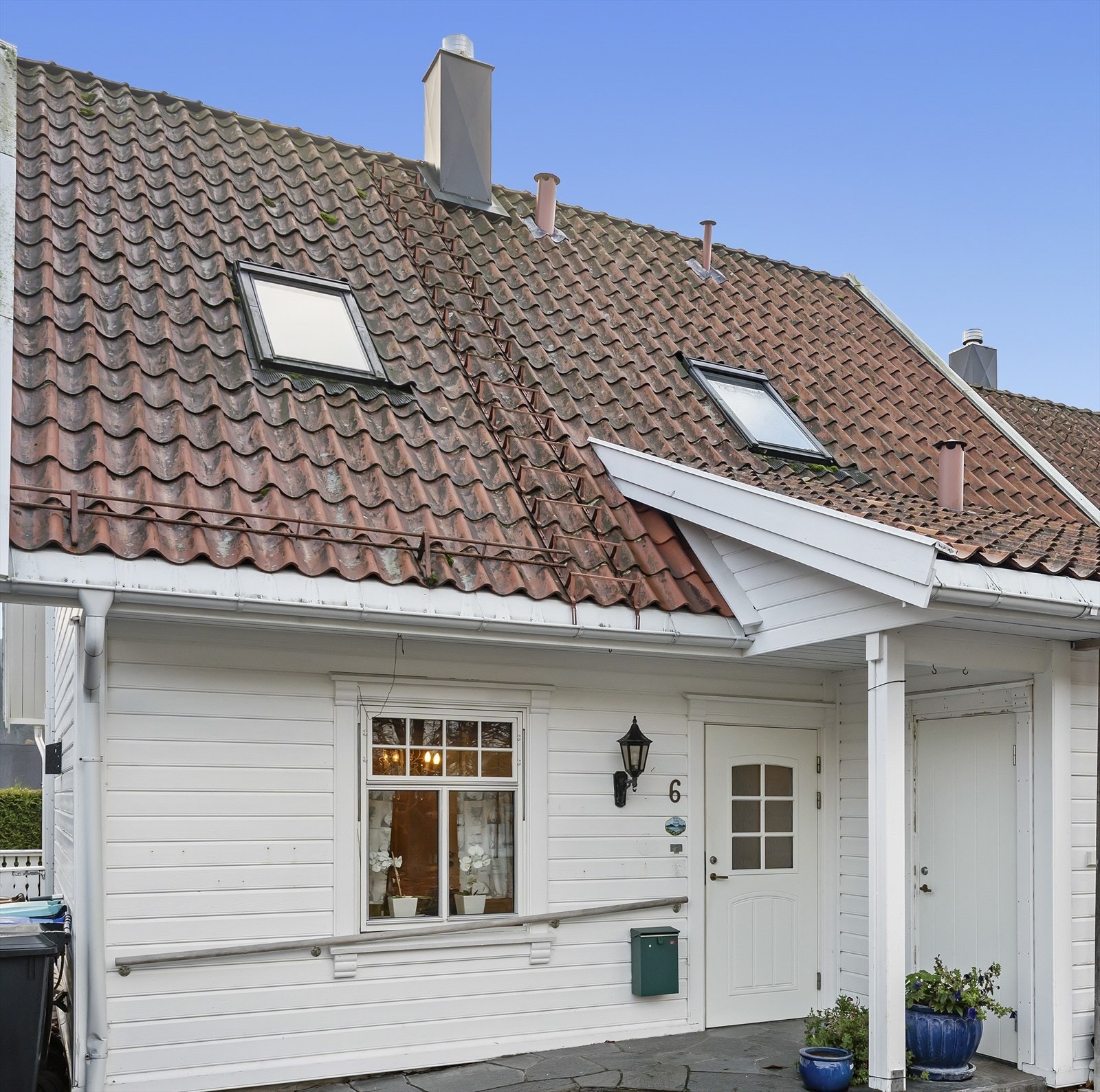 Hele boligen ble vasket utvendig av ett firma i august. Galleribilde