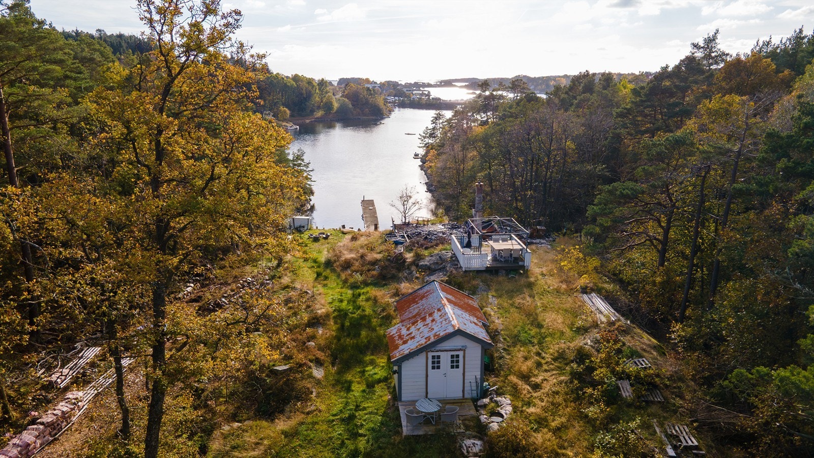 Velkommen til denne flotte fritidstomten i Indre Fidjekilen 17 - Nydelig beliggenhet i sjøkanten Galleribilde