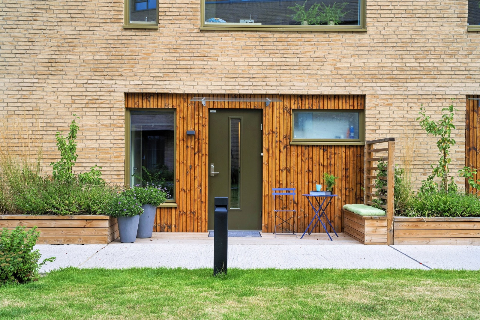 Inngang fra tunet Galleribilde