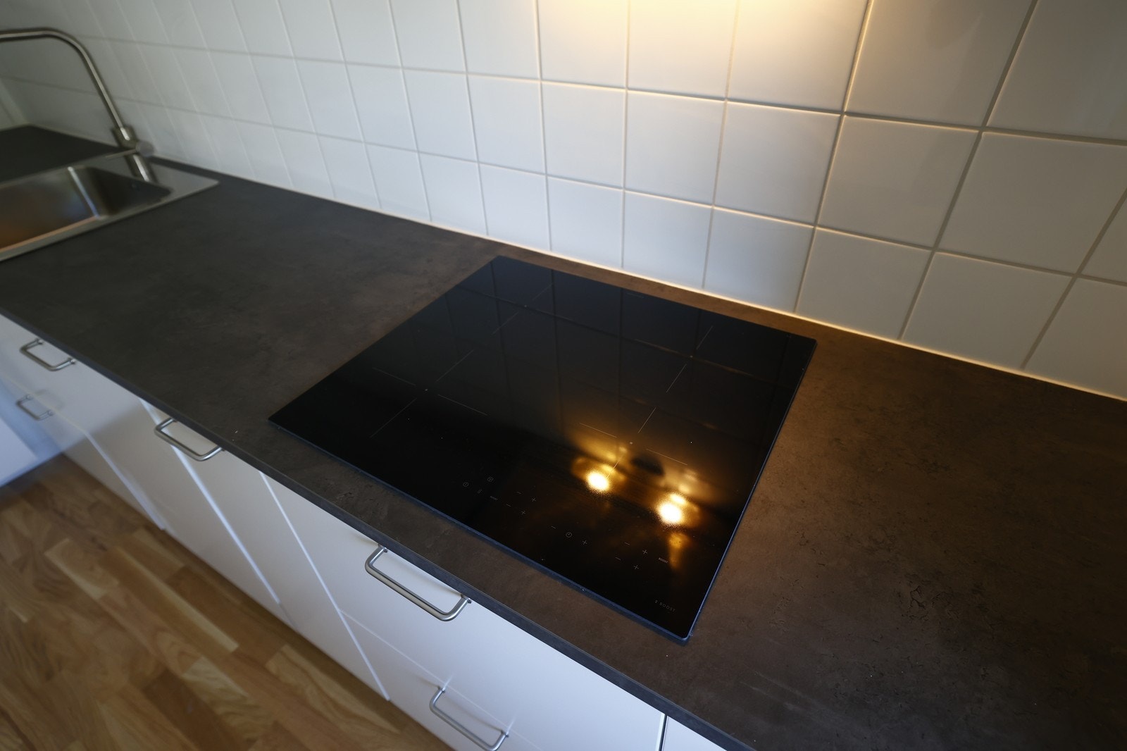 Ny og moderne platetopp Galleribilde