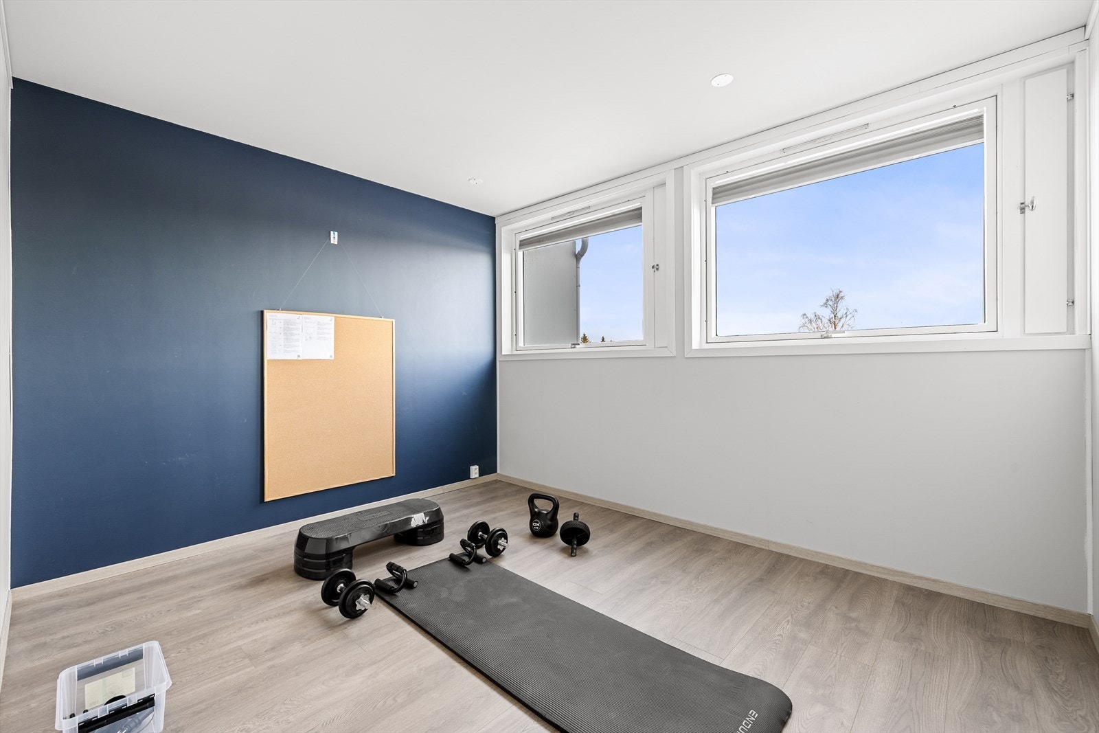 Soverommet på ca. 11,5 m² har god størrelse og passer fint som barnerom, treningsrom eller annet bruk etter behov. Galleribilde