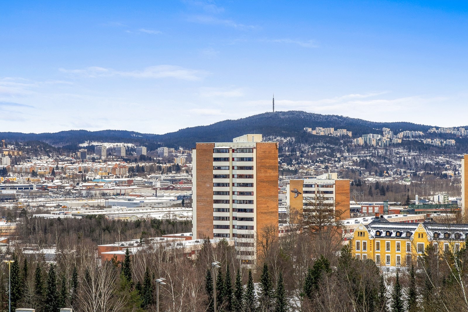 Utsyn mot Grefsenkollen og de omkringliggende boligområdene. Galleribilde