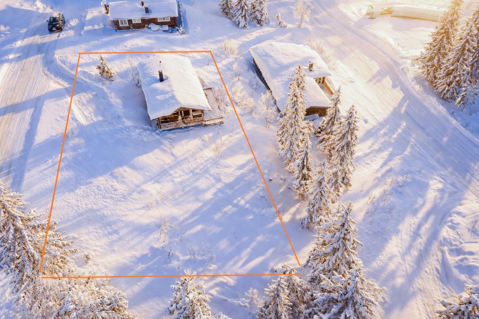 Tomtegrenser omtrentlig inntegnet. Se kart for nøyaktige grenser Galleribilde