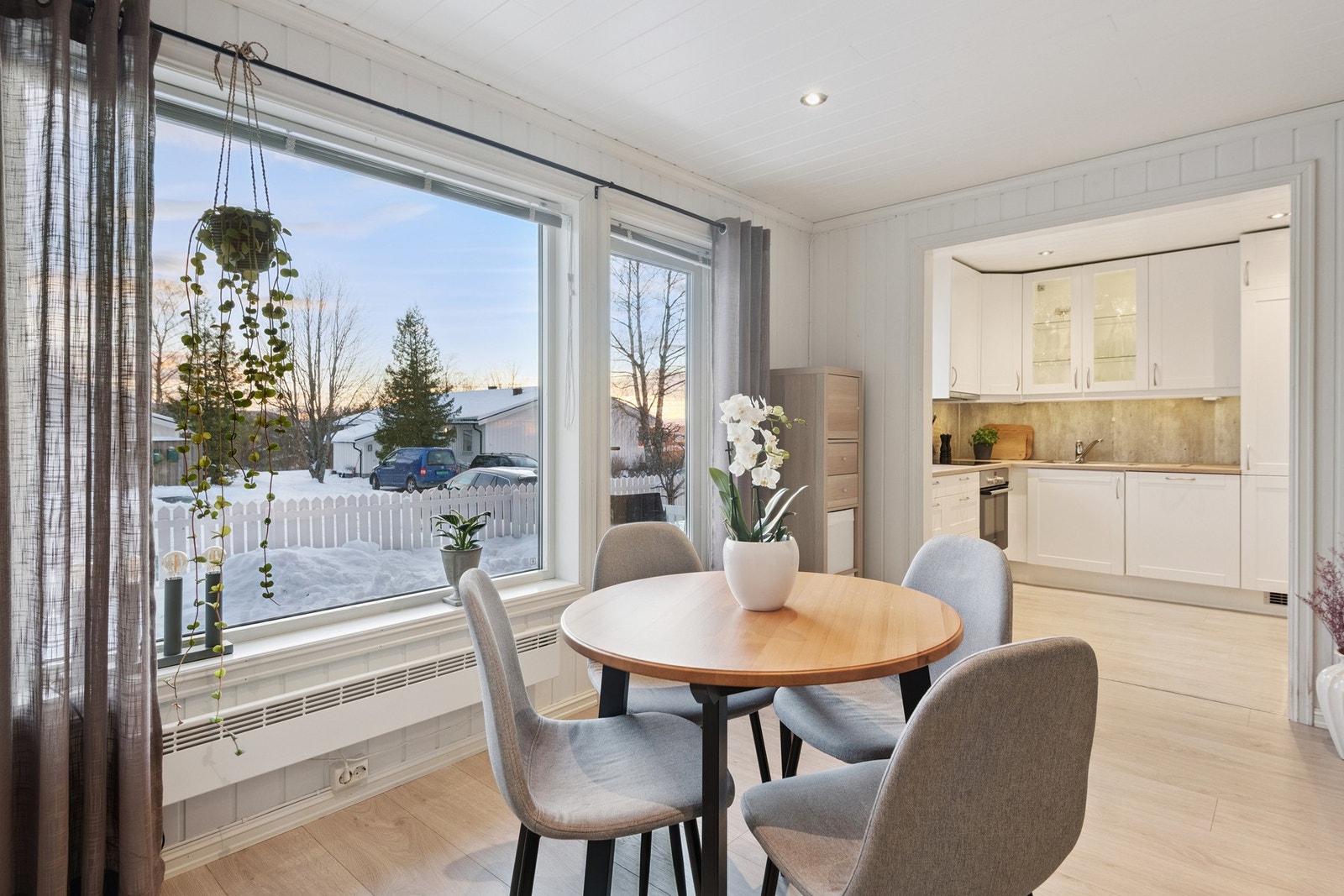 Boligen varmes opp med strøm. Galleribilde