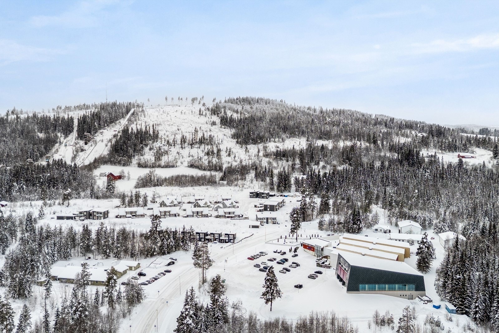 Badeland og Lønneberget hoppsenter. Galleribilde