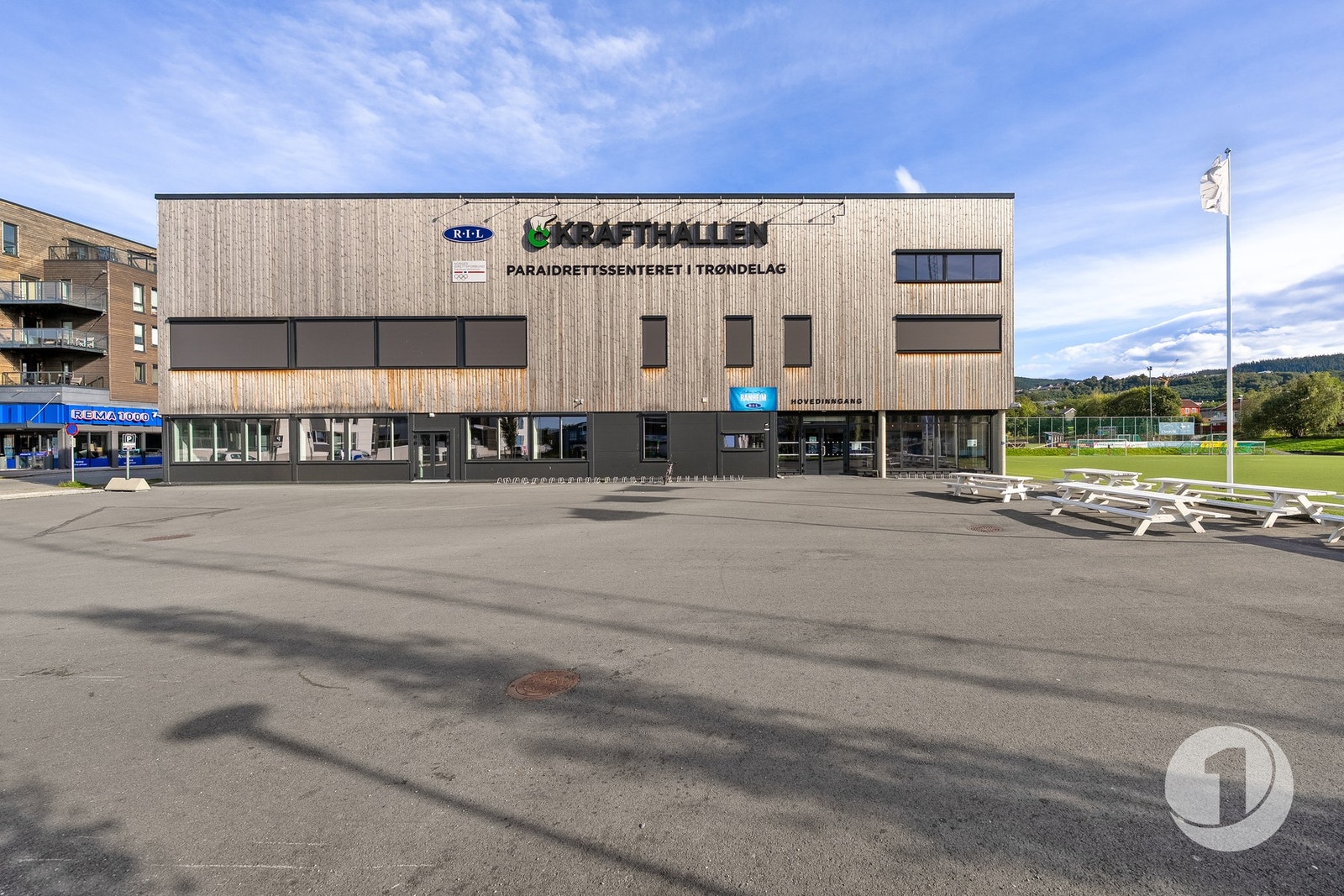 Krafthallen ble ferdigstilt i 2022 og innehar baneflater, 2 cageballbaner, Boccia, aktivitetssal, selskapslokale, møterom og sosiale rom. Galleribilde