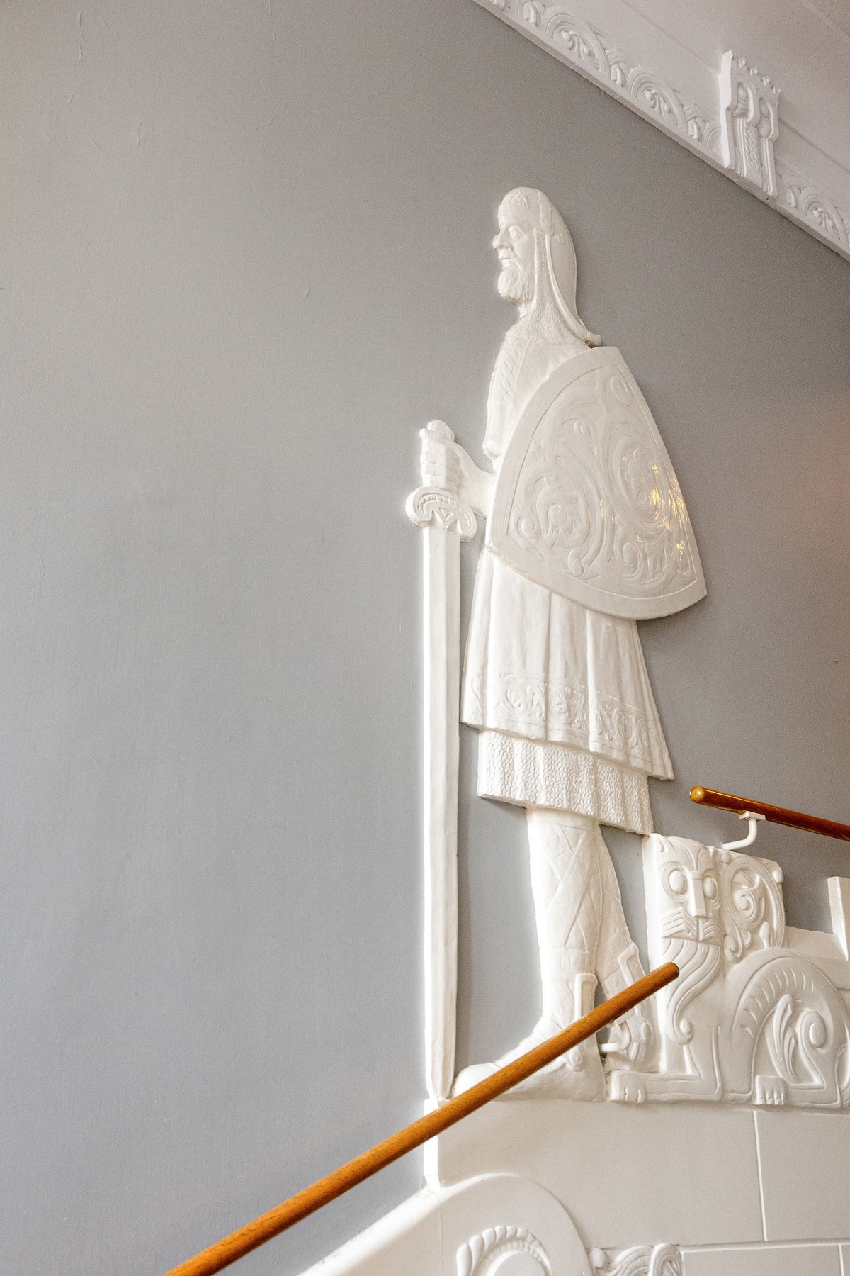 Gården fra 1913 er godt bevart. Fasaden ble pusset opp 2022. Galleribilde