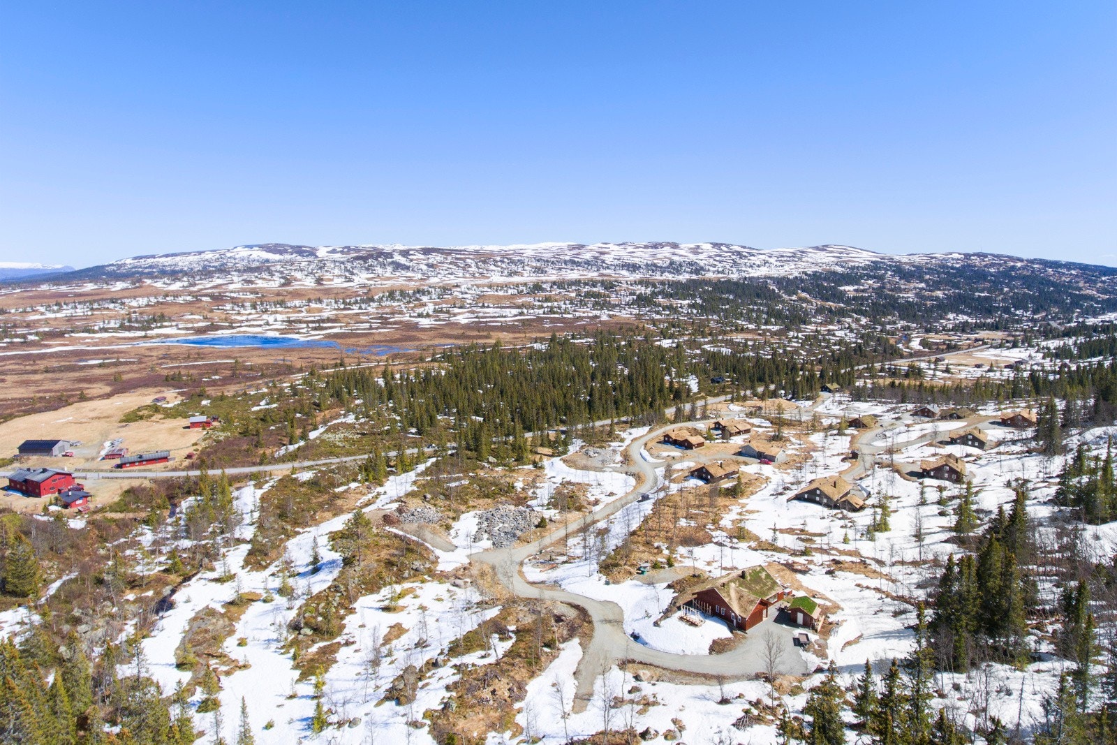 Dronefoto av nærområdet Galleribilde