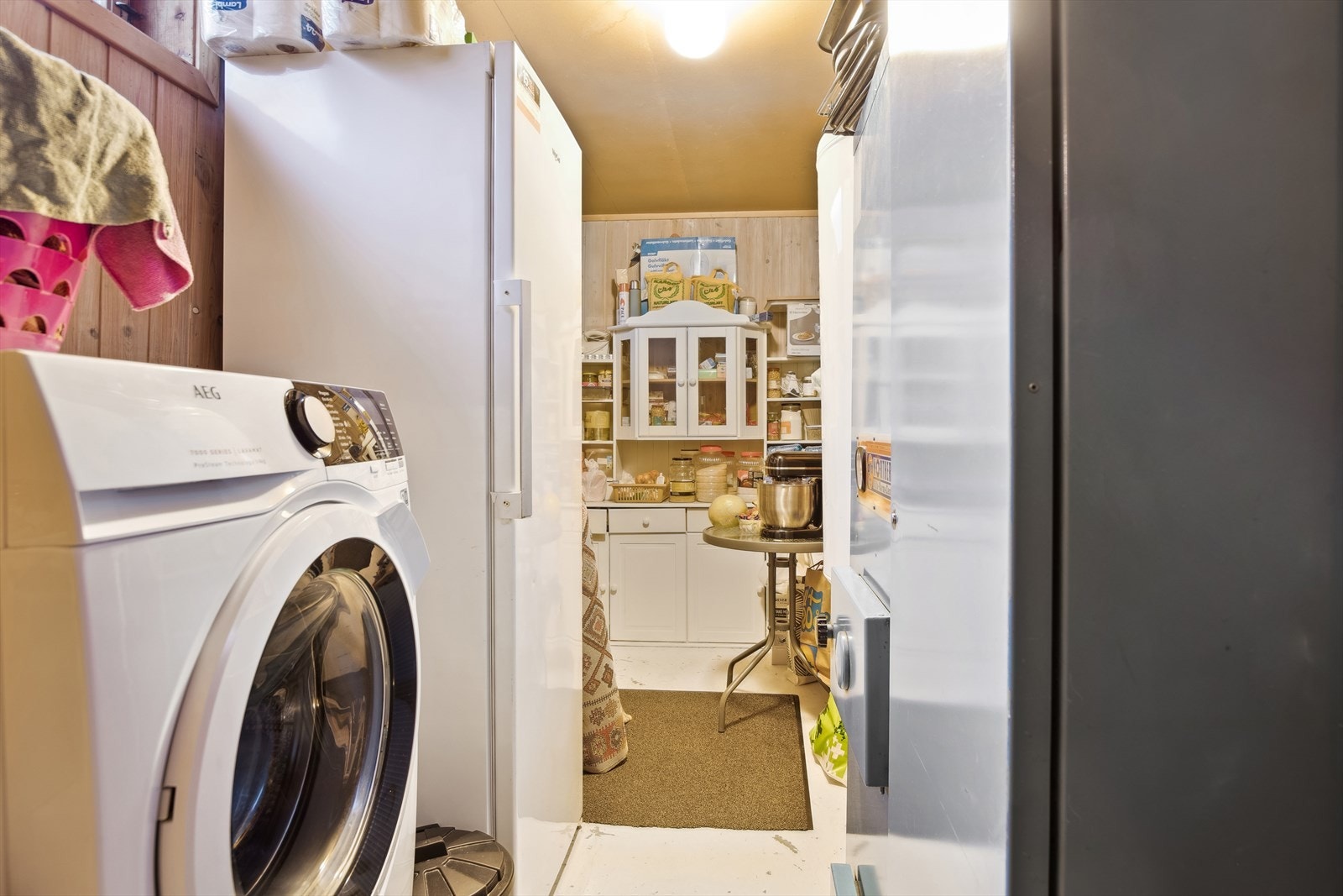 Bod med opplegg for vaskemaskin Galleribilde