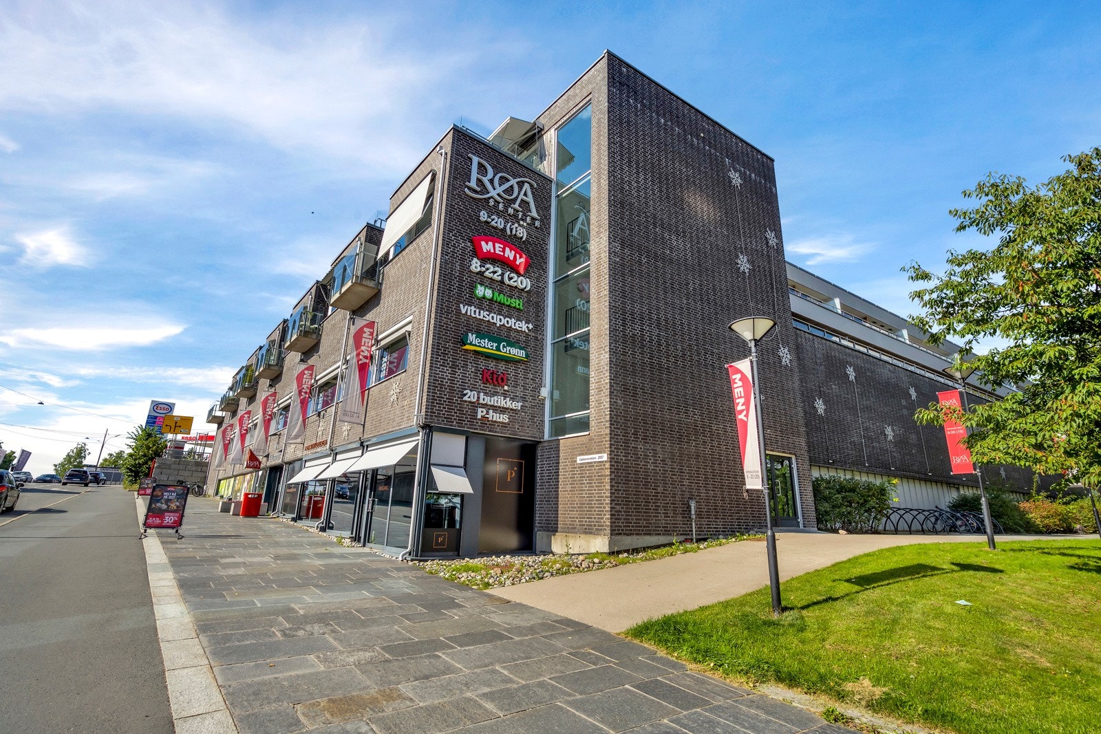 Røa senter ligger 200 meter fra Røahagan. Galleribilde