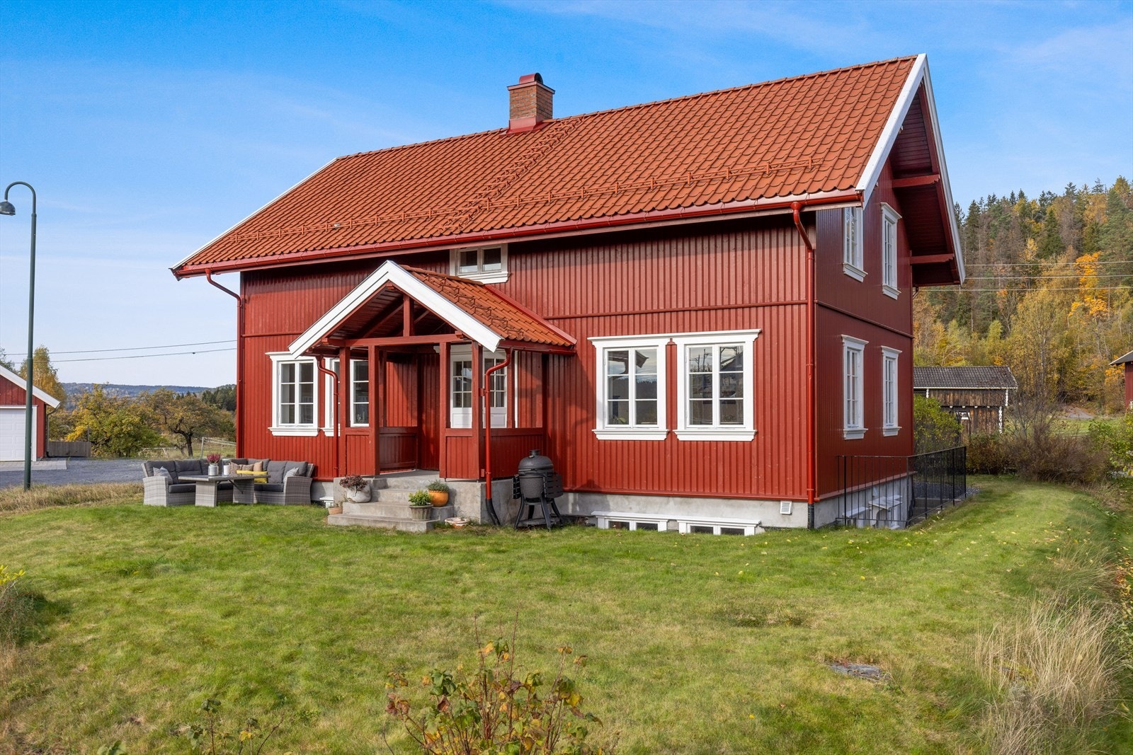 Enebolig over tre plan oppført i 2012 som har en god familievennlig planløsning. Galleribilde