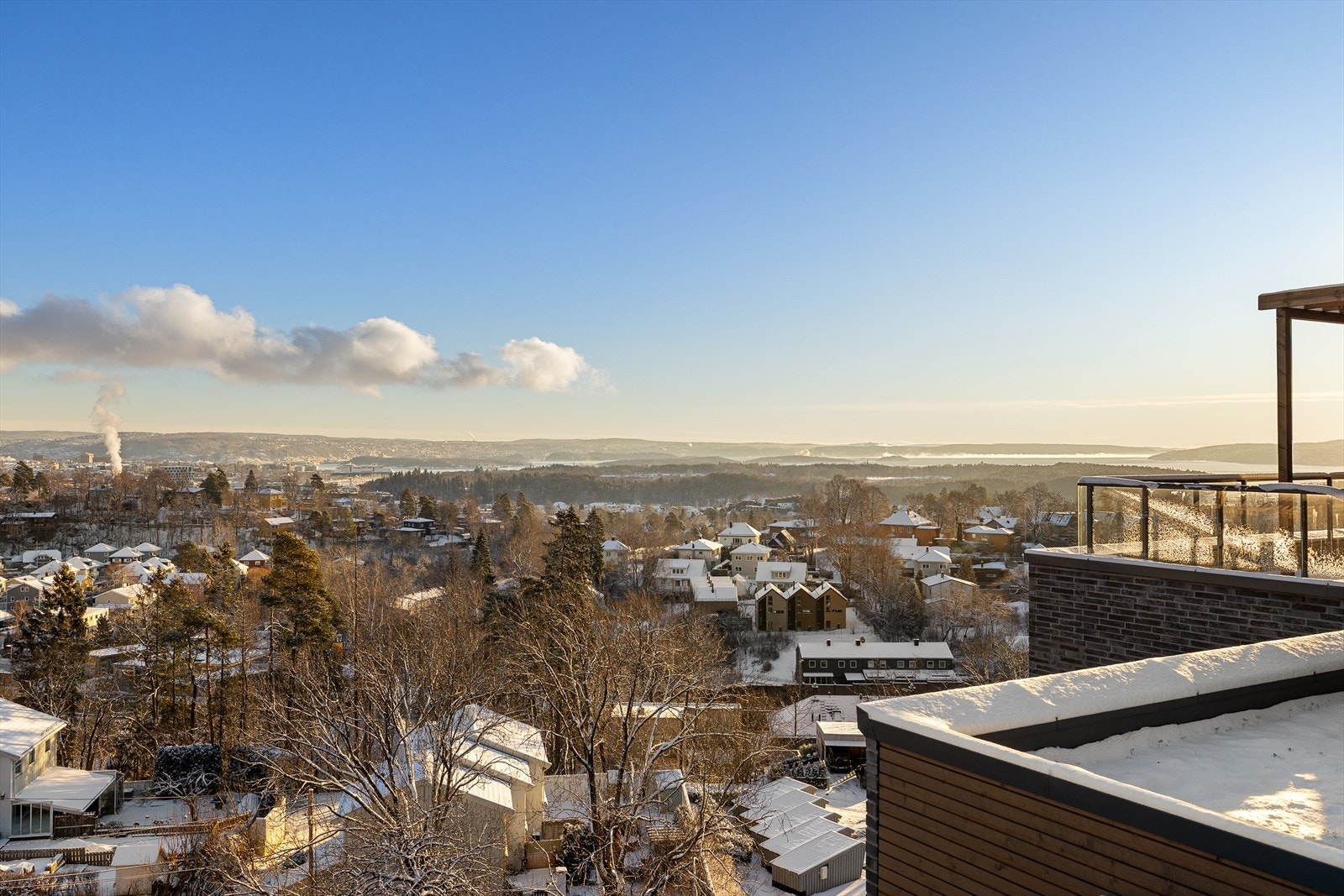 Meget gode solforhold og flott, langstrakt utsikt Galleribilde