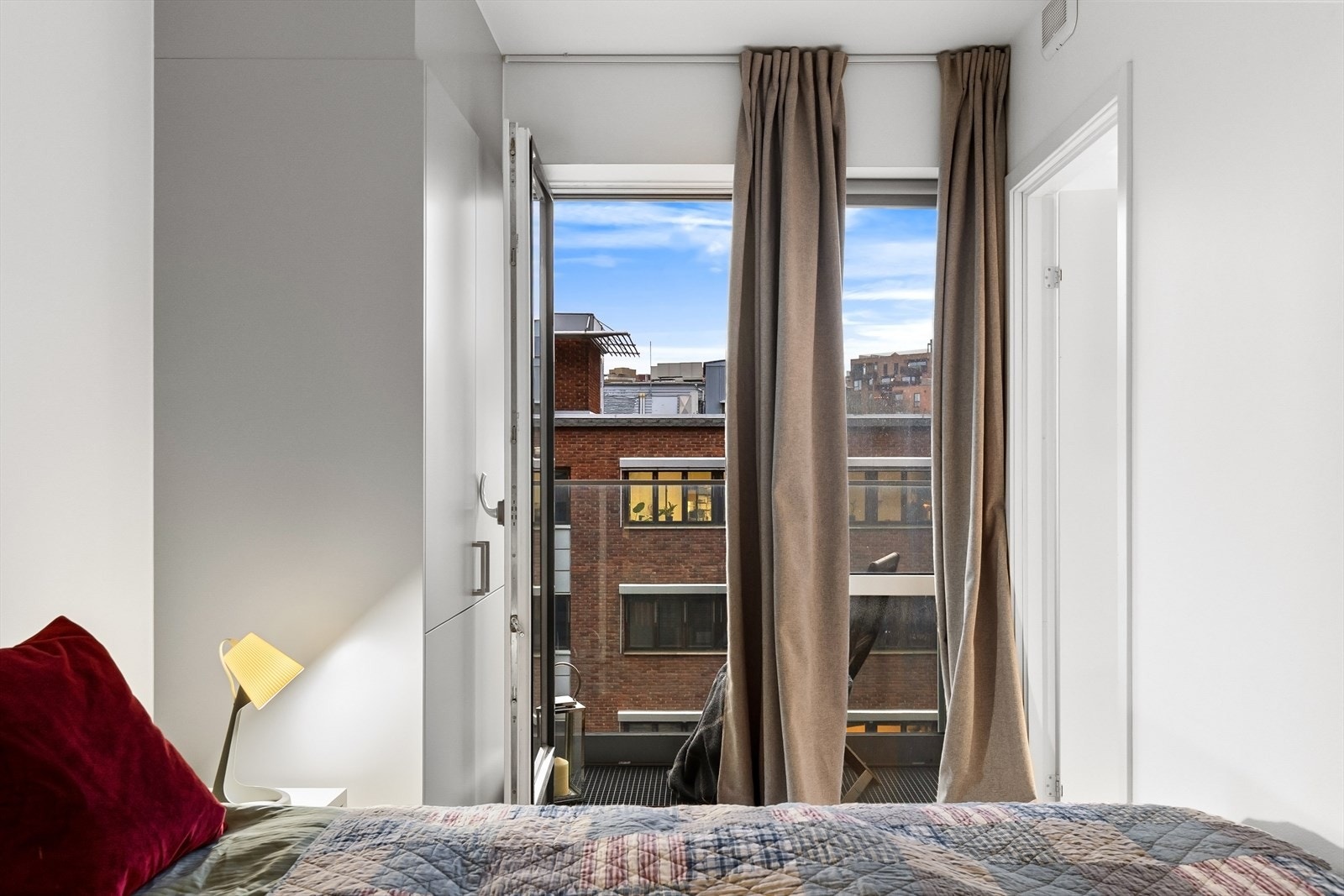 Direkte adkomst til balkong. Galleribilde