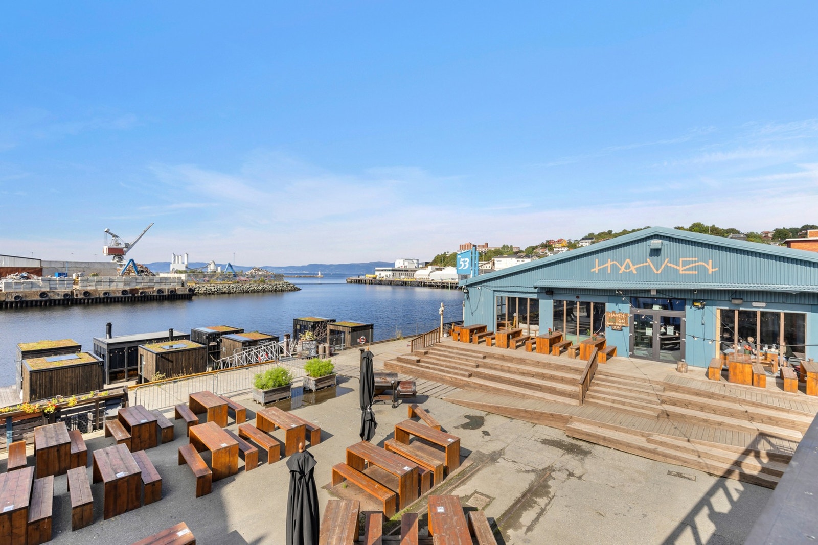 Havet Arena med sine attraksjoner ligger bare en kort spasertur unna leiligheten. Galleribilde