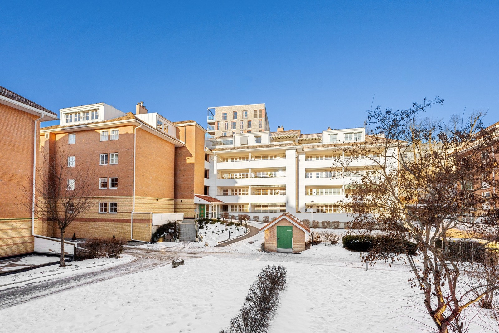 Sameiet Stabekktunet er veldrevet og ligger i rolige omgivelser på Stabekk Galleribilde