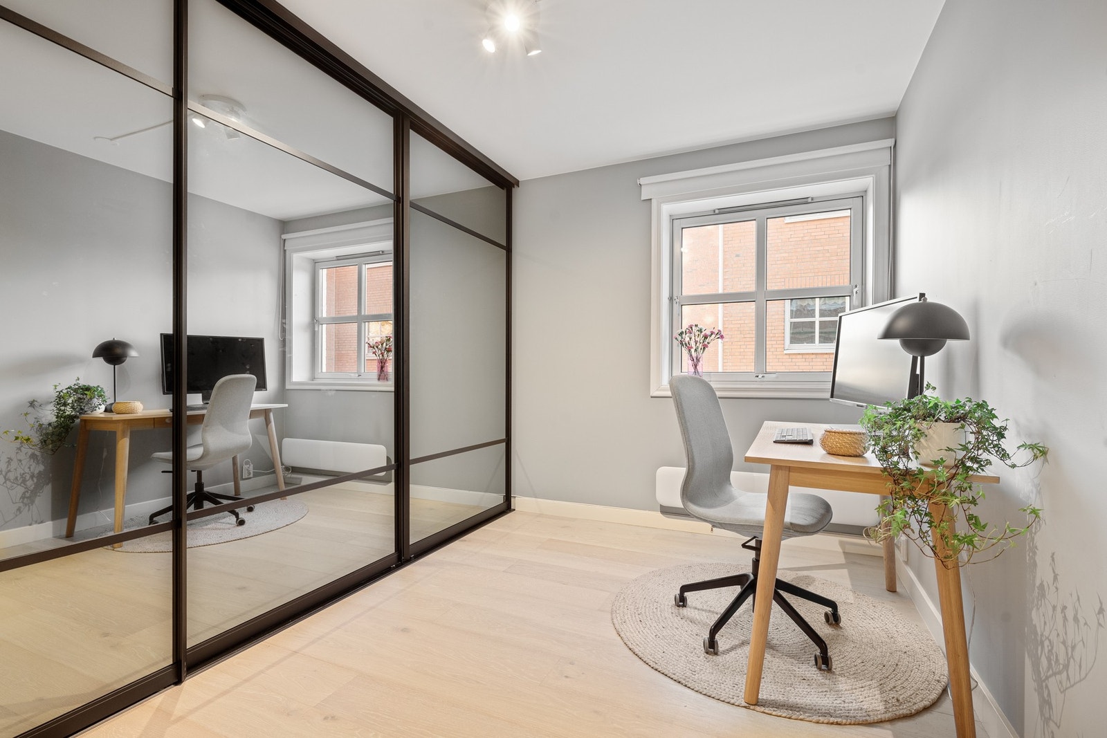 Soverom 2 som benyttes som kontor Galleribilde