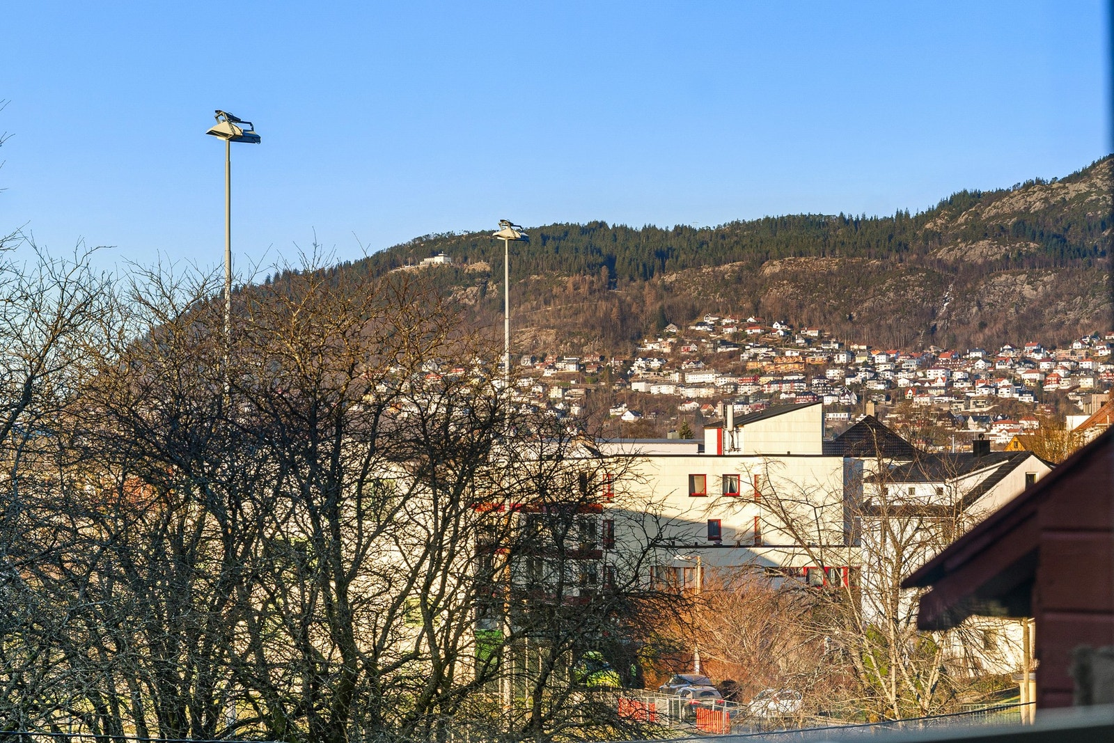 Fra terrassen har man flott utsikt. Galleribilde