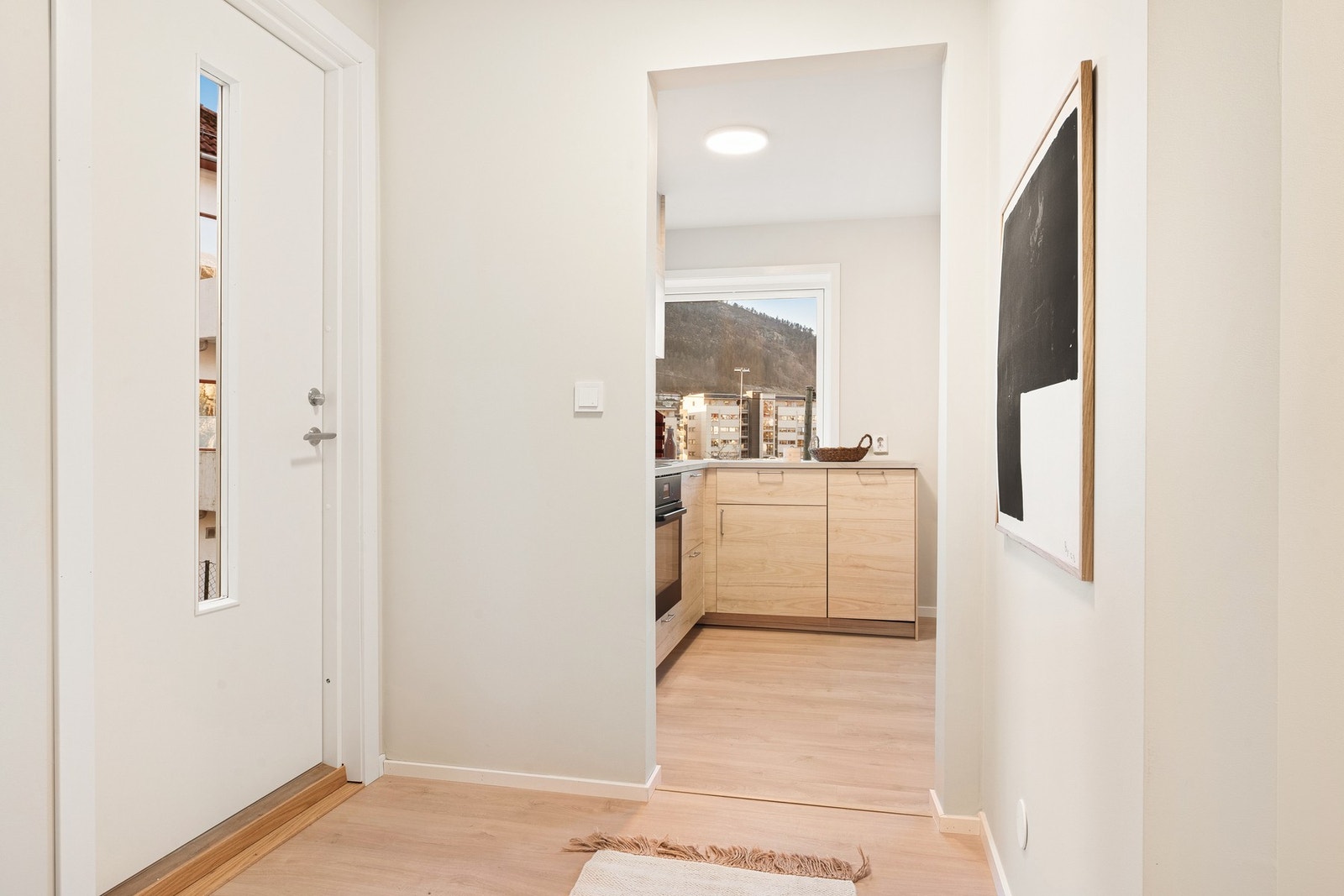 Ny ytterdør og innerdører i 2025. Galleribilde