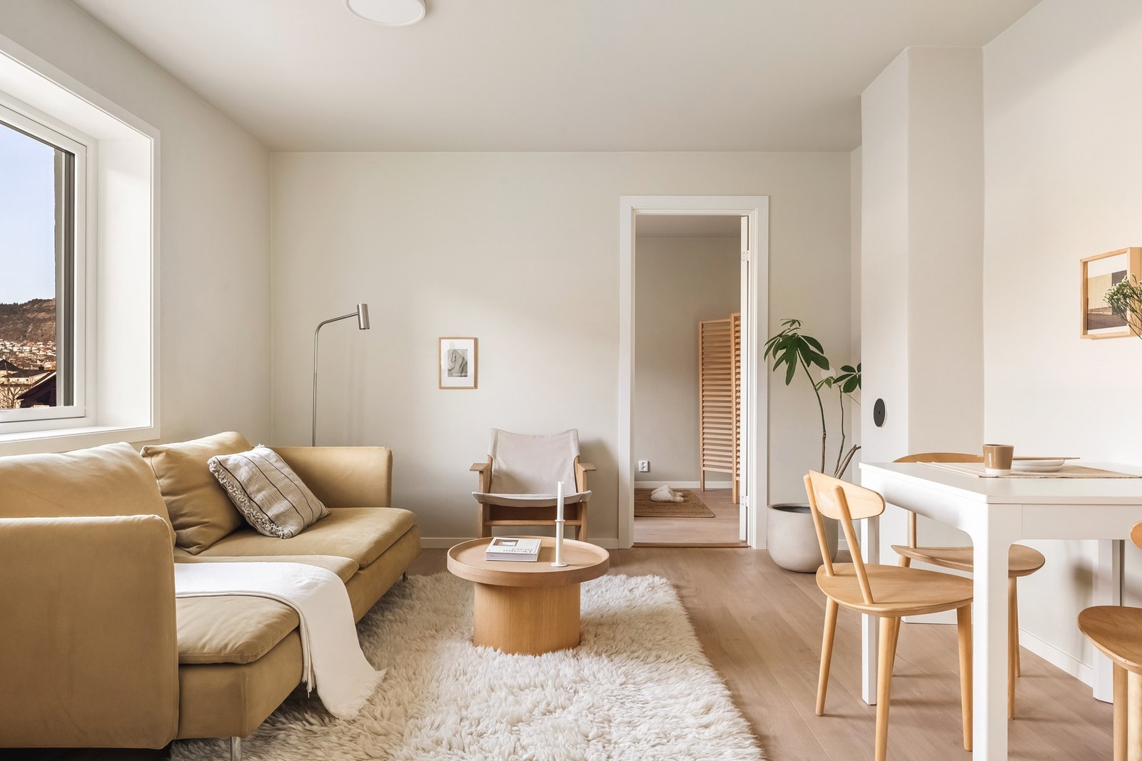 Leiligheten er vesentlig oppusset i 2025 og holder en flott standard. Galleribilde