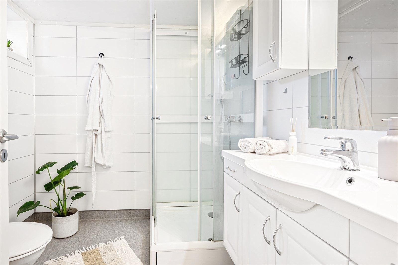 Badet i underetasjen er pusset opp i 2012. Galleribilde