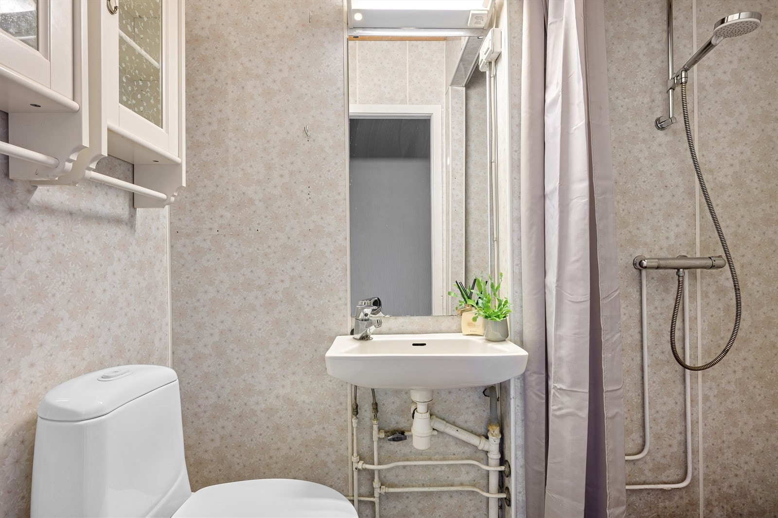 Eldre bad i hovedetasjen. Galleribilde