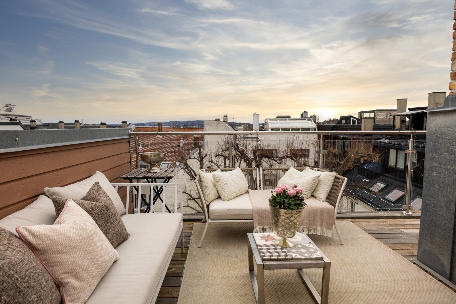 Solen kan nytes fra tidlig morgen til sen kveld. Galleribilde