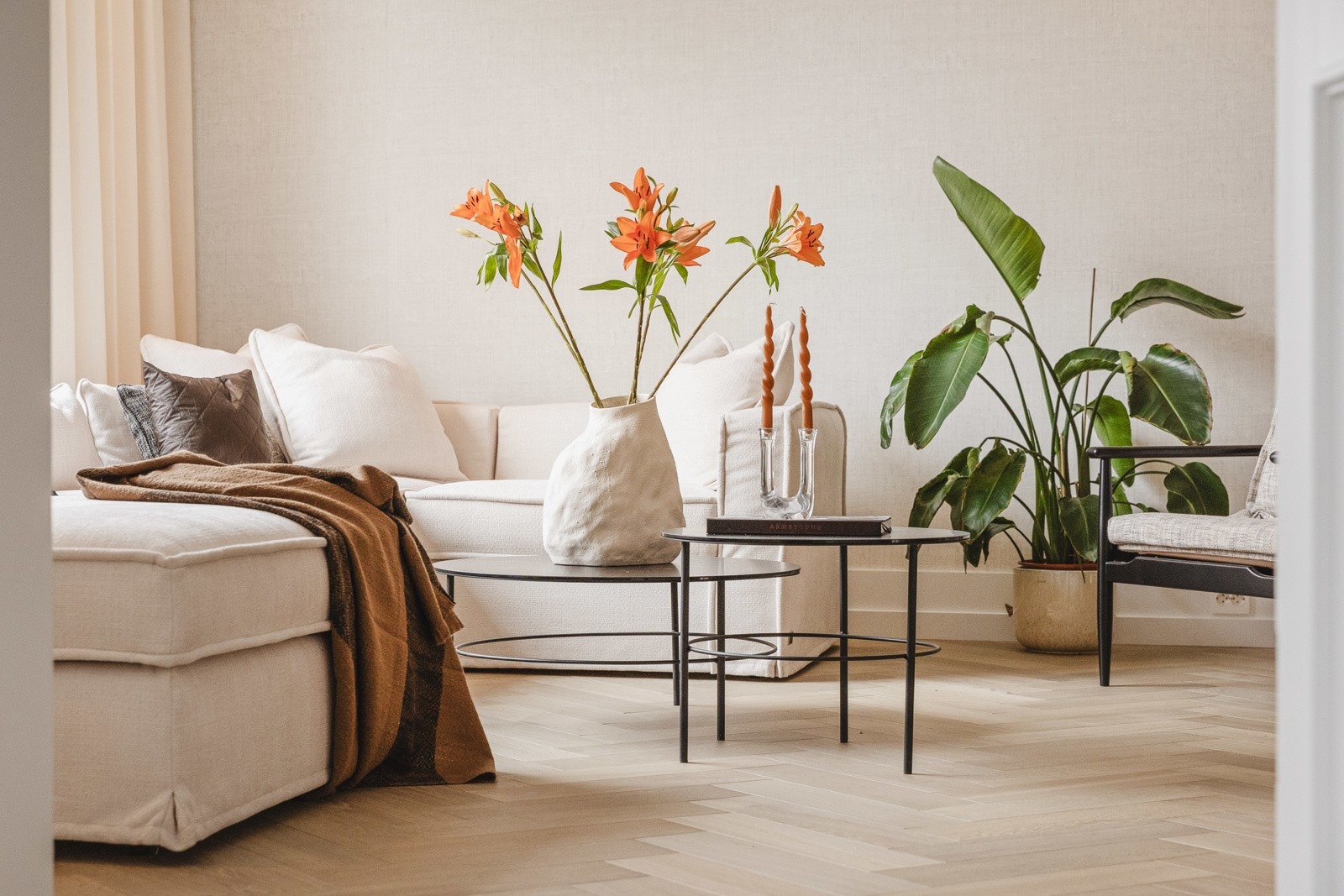 Store luftige rom og generøs takhøyde på over 3 m Galleribilde