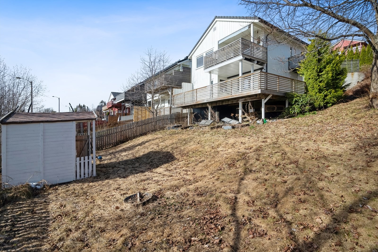 Stor hage med potensial. Skap et uteområde med karakter! Galleribilde