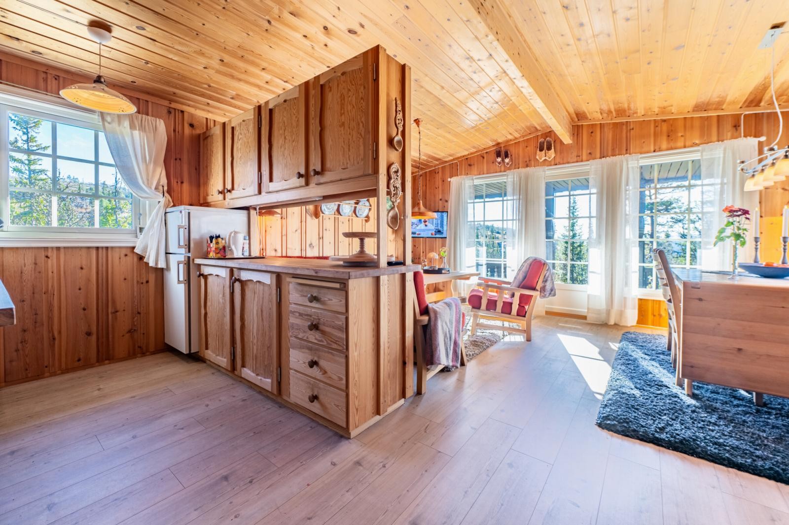 Nye vinduer og terrassedør fra 2023 i stue Galleribilde