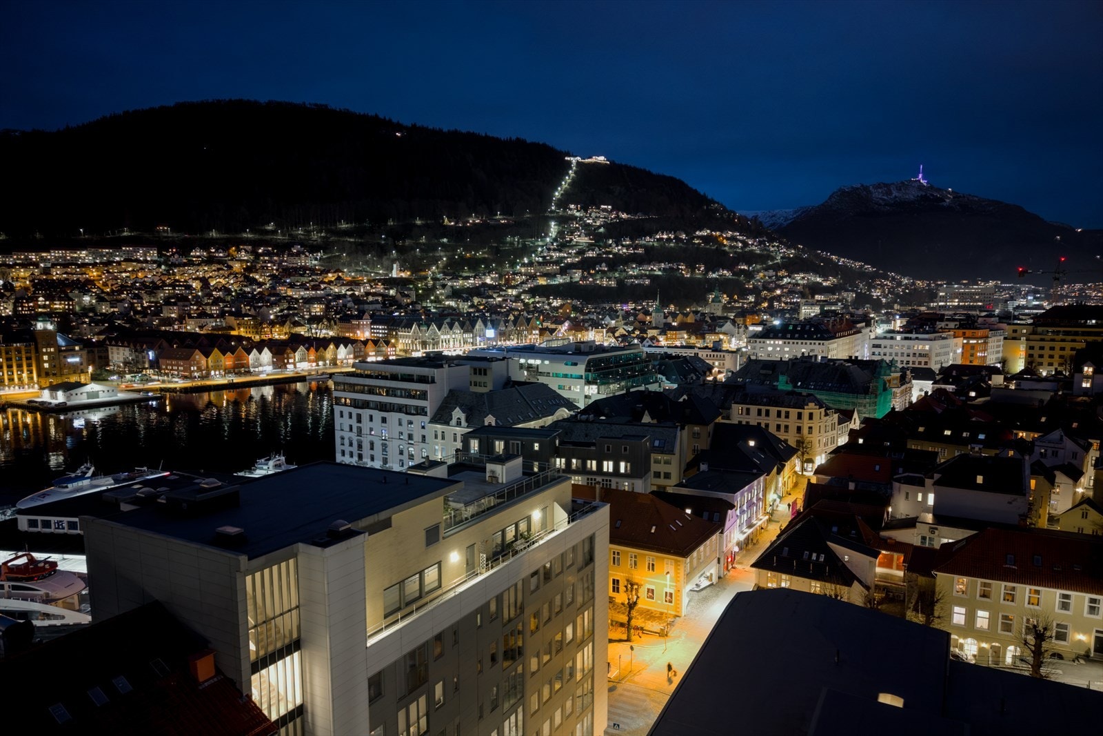 For den turglade er det flere flotte turmuligheter på Nordnes med koselige gater, flere grøntarealer og Nordnesparken Galleribilde
