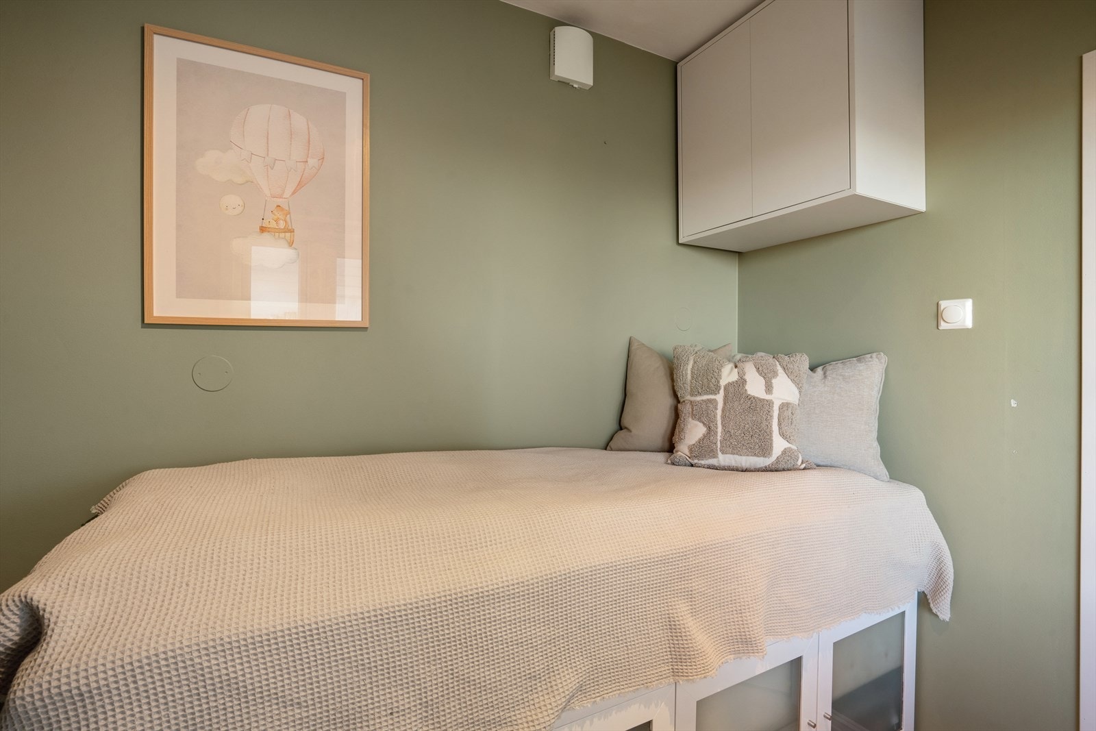 Soverom 2 passer utmerket som gjesterom, barnerom og/eller kontor. Galleribilde