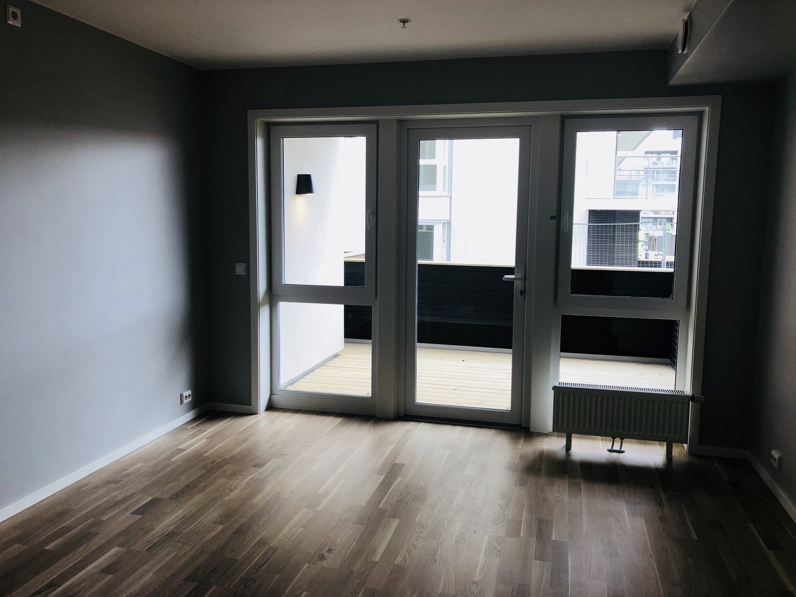 Oppholdsrom med utgang til terrasse Galleribilde