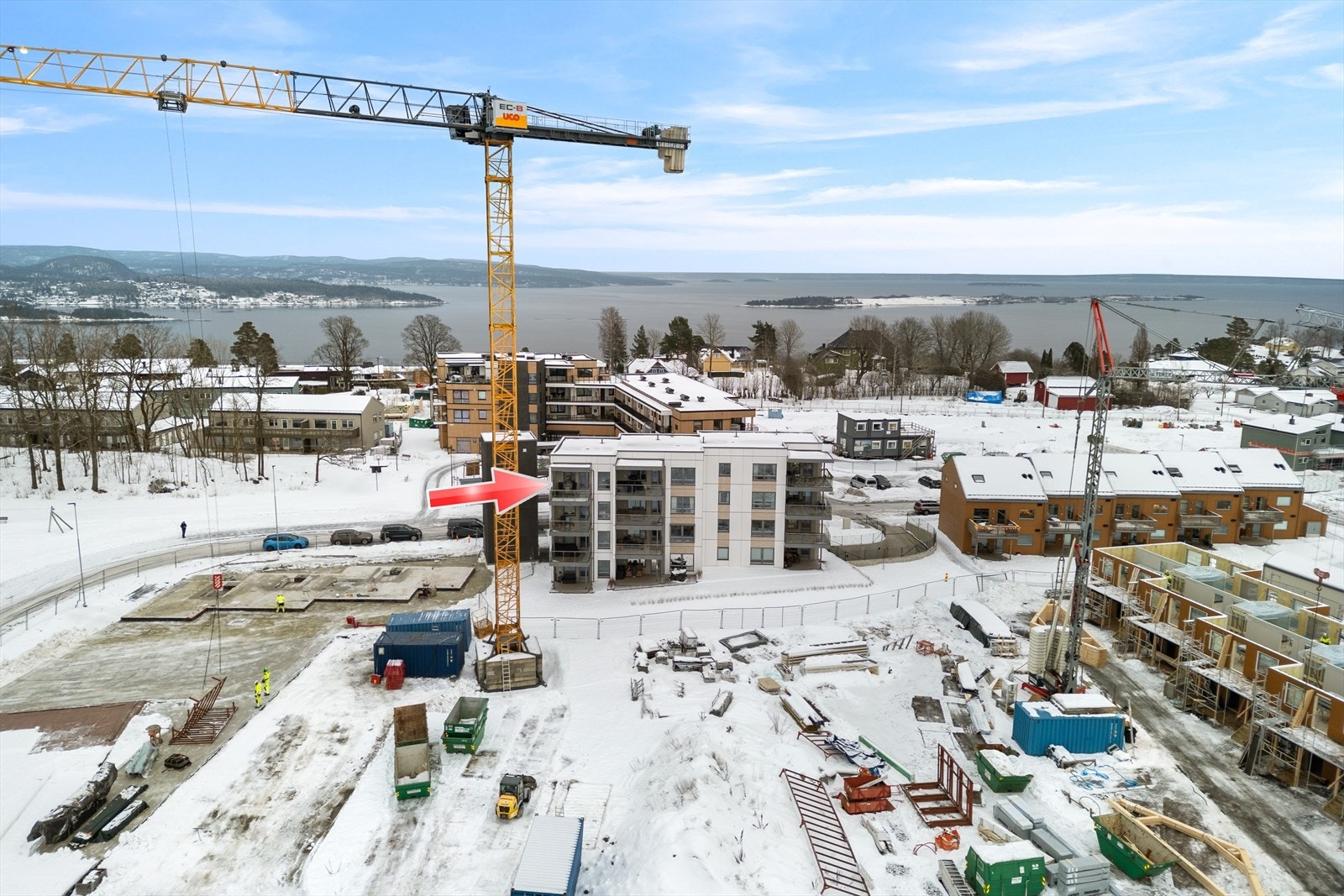 Leiligheten ligger som endeleilighet på toppen i 4. etasje. Galleribilde