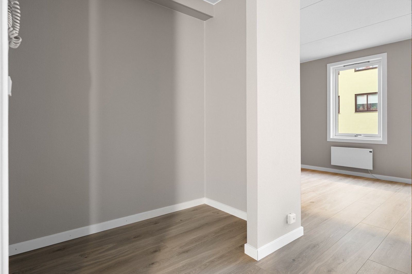 Entrè med garderobeløsning Galleribilde