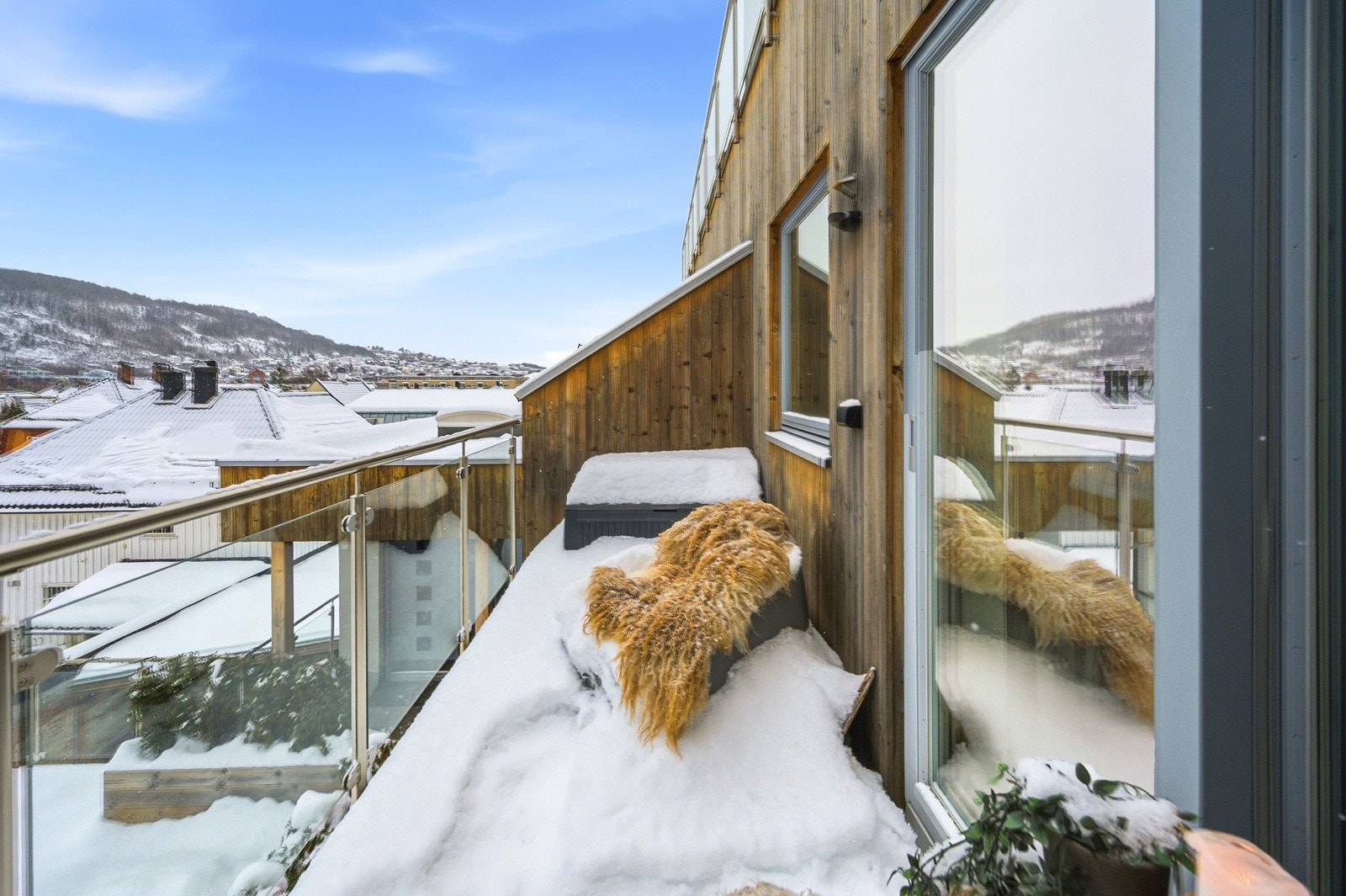 Balkong i plan 2 - 3. etasje Galleribilde