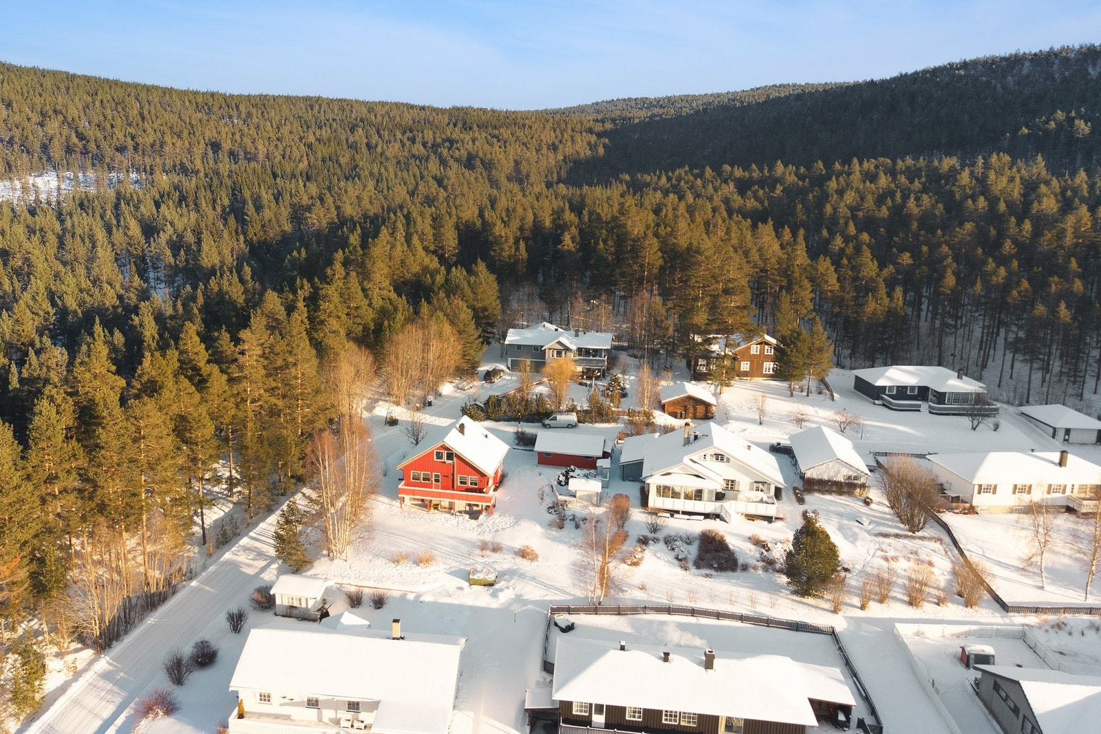 Kort gange til sentrum, som byr på et variert spekter av butikker og tjenester. Galleribilde