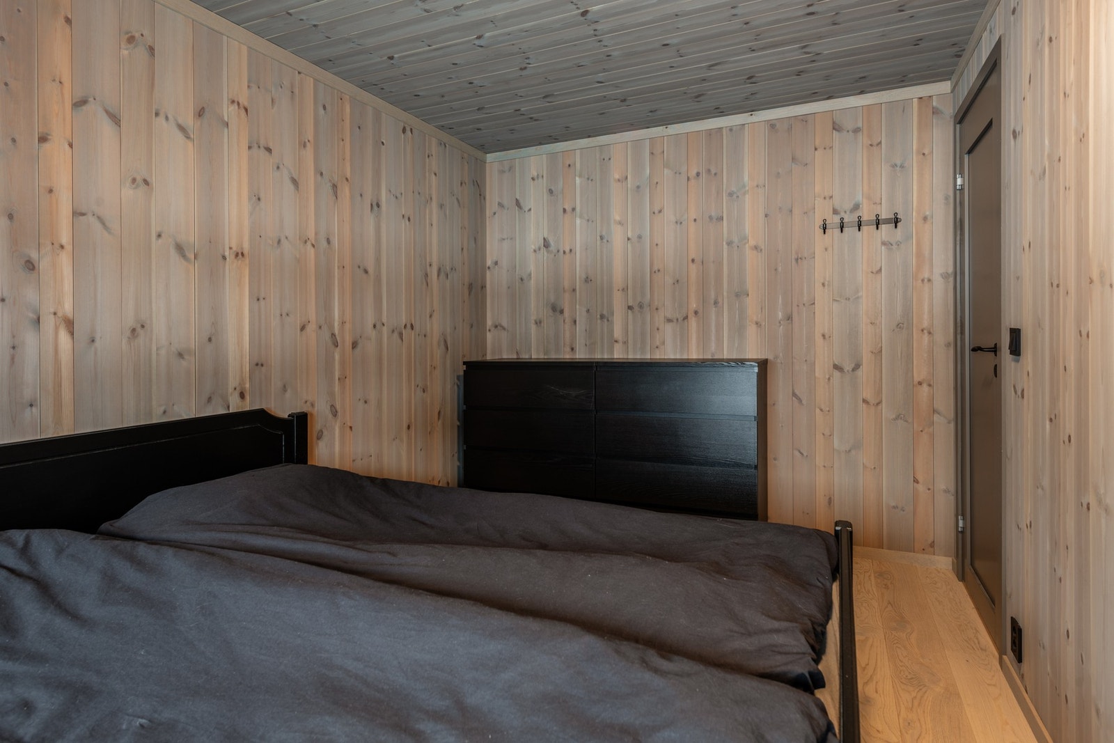 Drøm søtt i myke dyner, omringet av frisk fjelluft Galleribilde