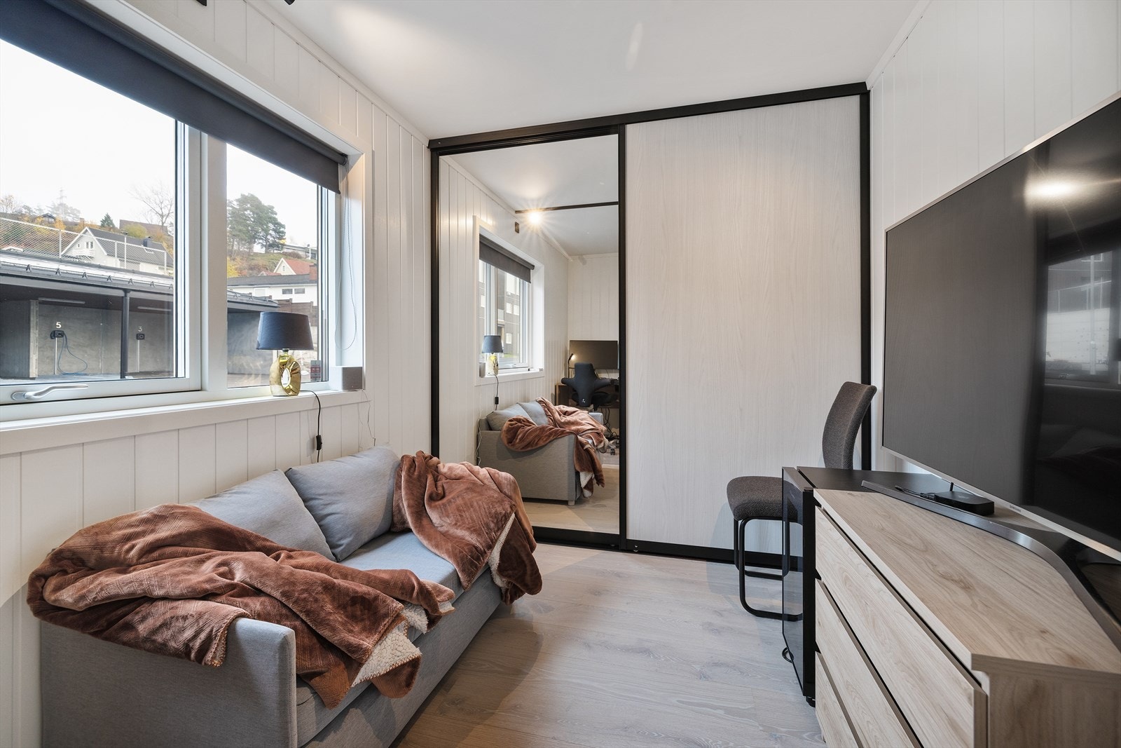 Her er det plass til kommode og tv. Galleribilde