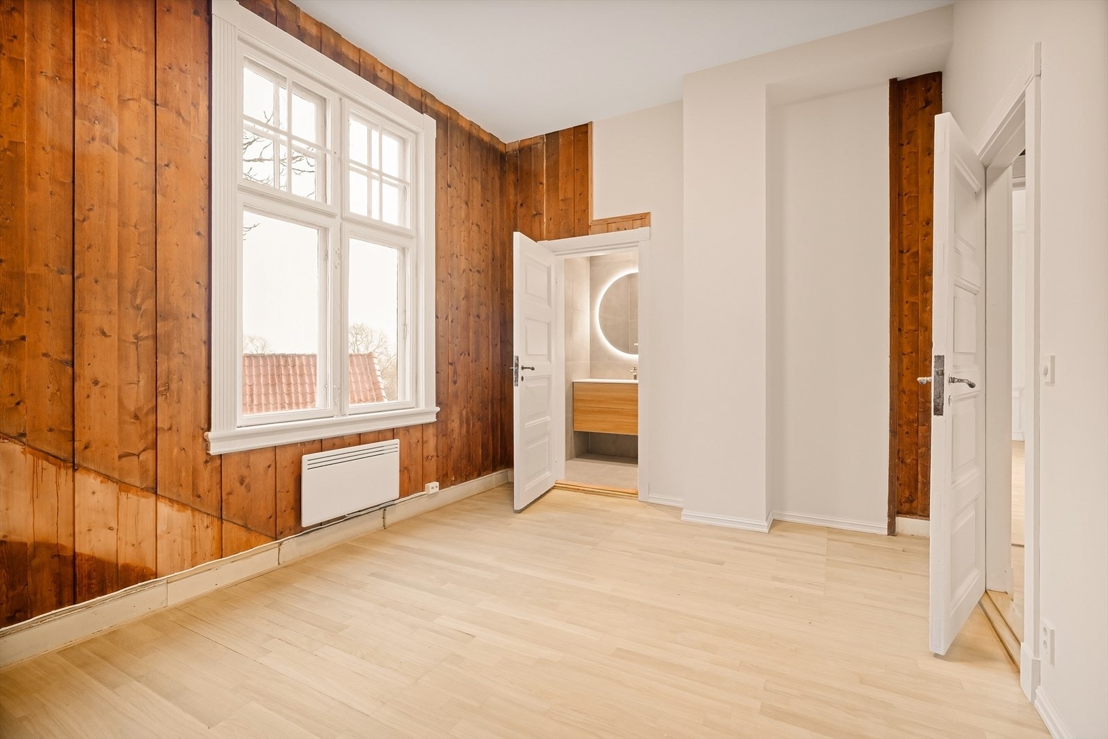 Fra hovedsoverom har man eget dusjbad Galleribilde