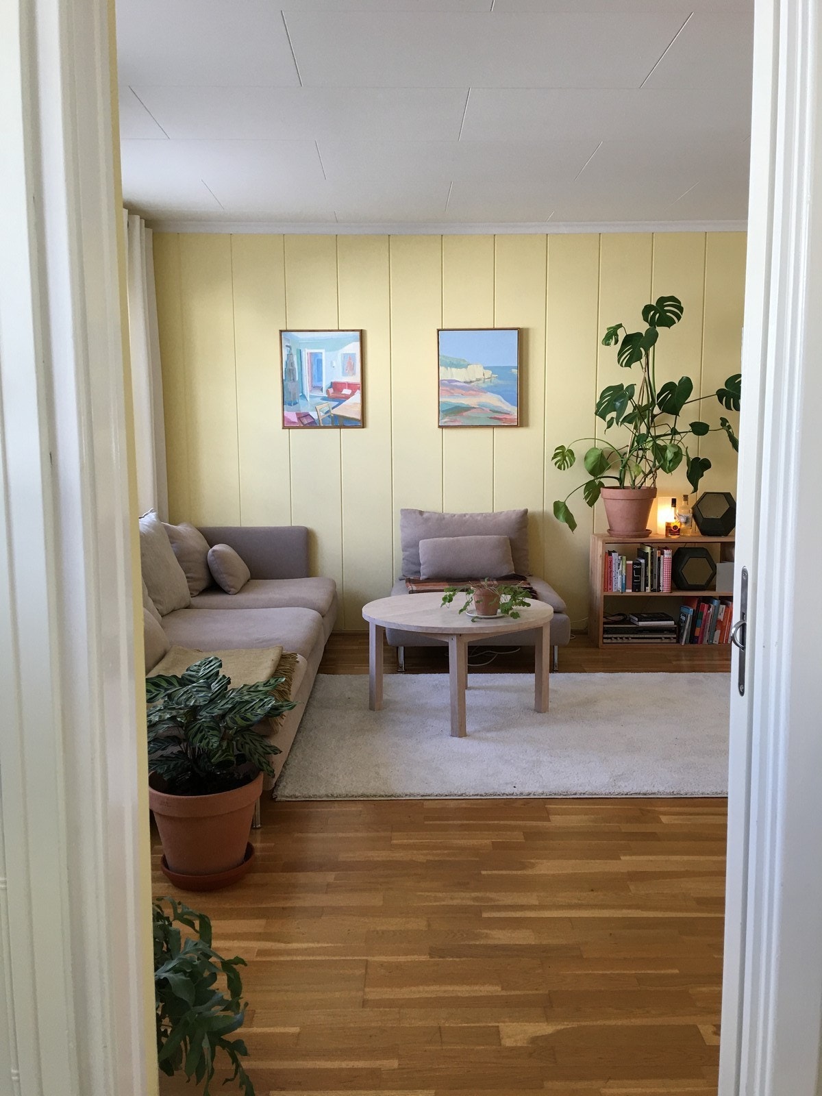 Stue - Det er nå nymalte vegger med en annen farge i stue pr idag Galleribilde