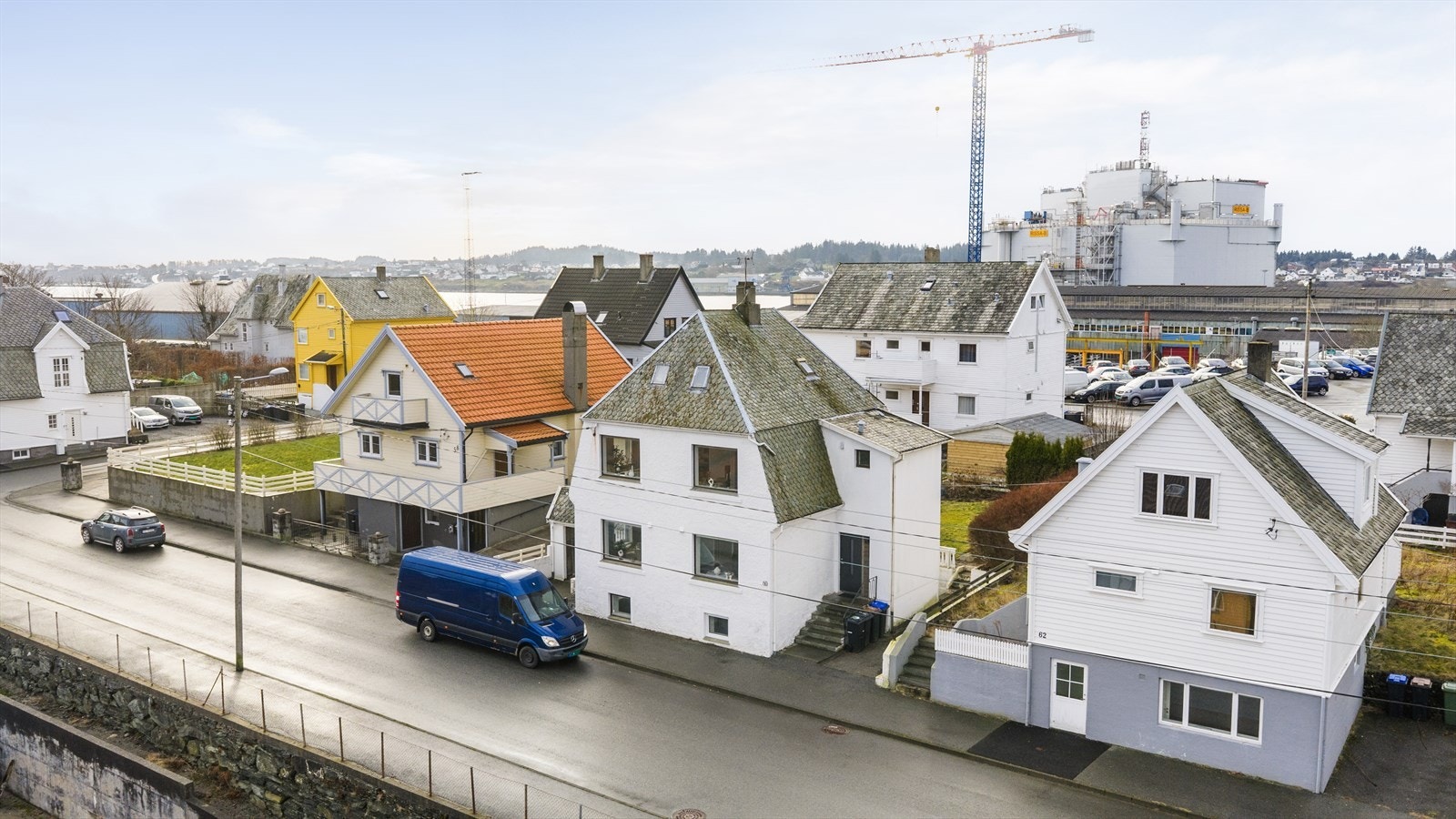 Det er igangsatt planarbeid i området, herunder blant annet detaljregulering for ny broforbindelse til Risøy og detaljregulering for gatestruktur på Risøy. Galleribilde