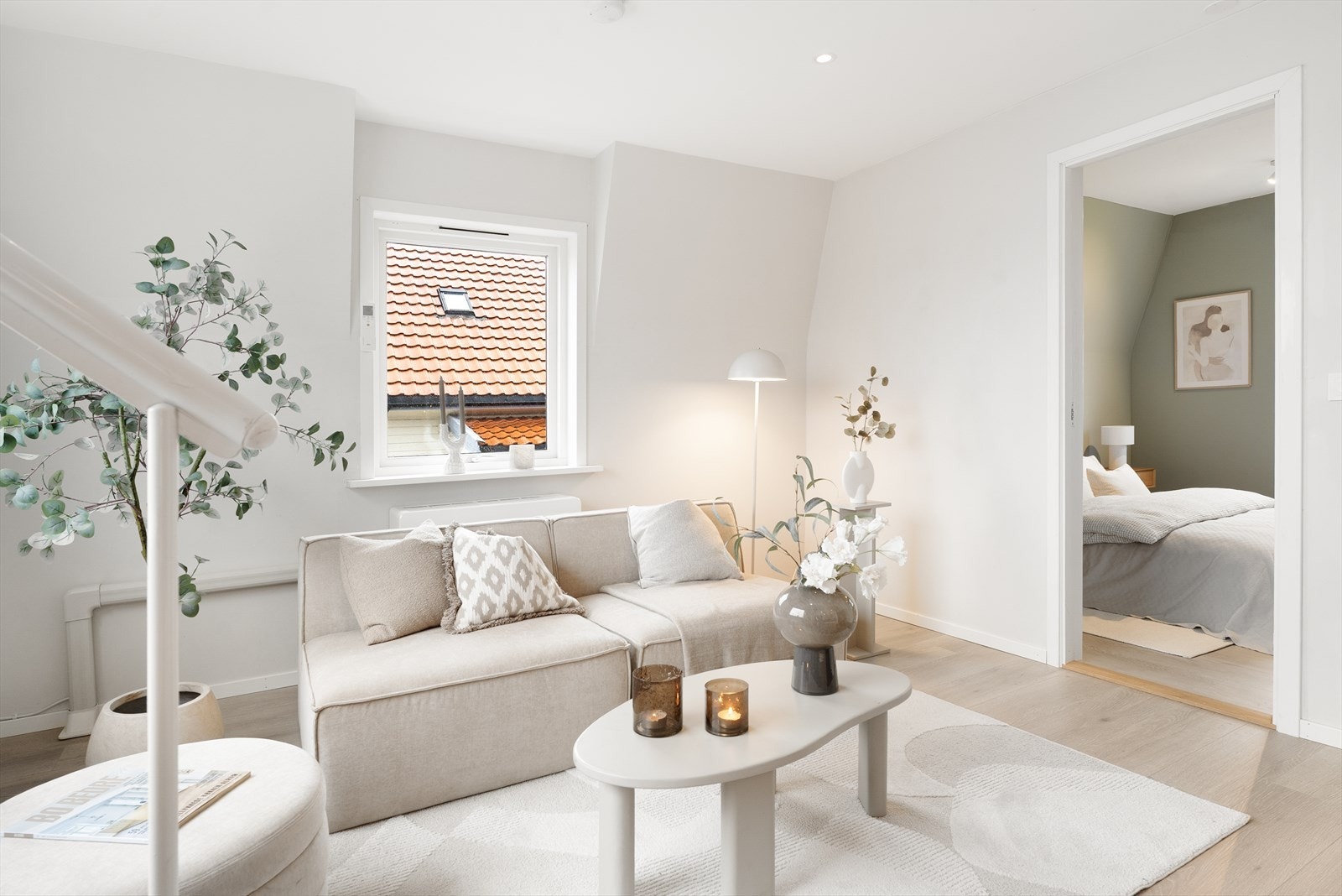 2. etasje - Stue med adkomst til soverom. Galleribilde