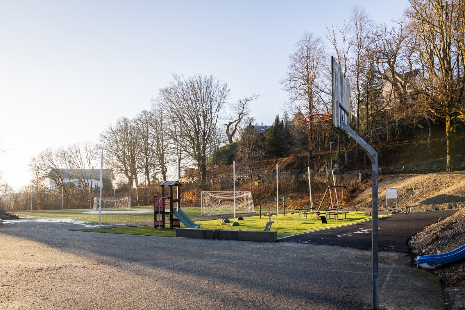 Ballbane og lekeplass Galleribilde