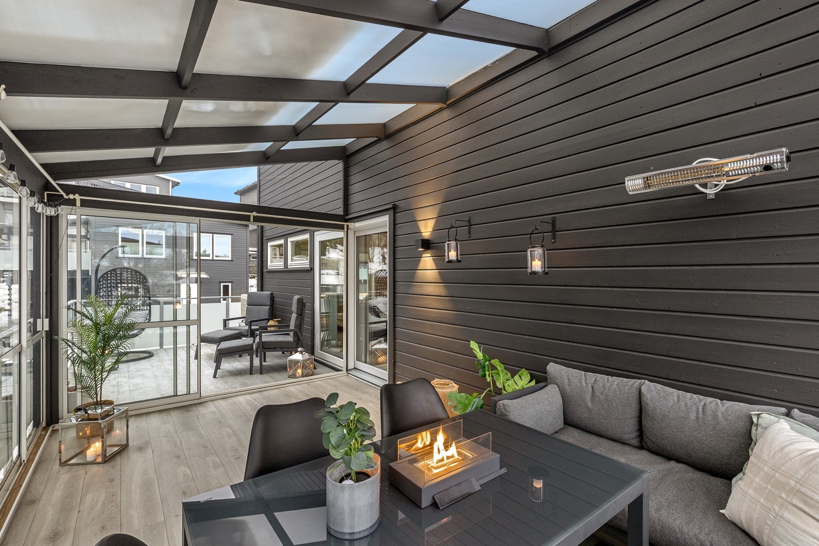 En terrassevarmer sørger for ekstra varme på kjøligere kvelder. Galleribilde