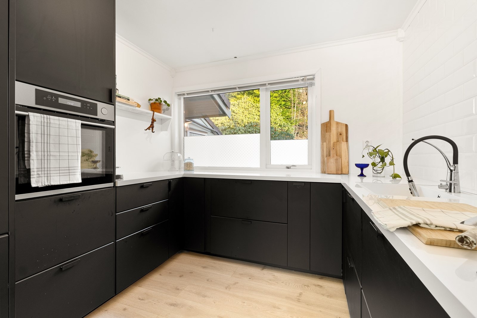 Stilrent kjøkken fra 2018. Galleribilde